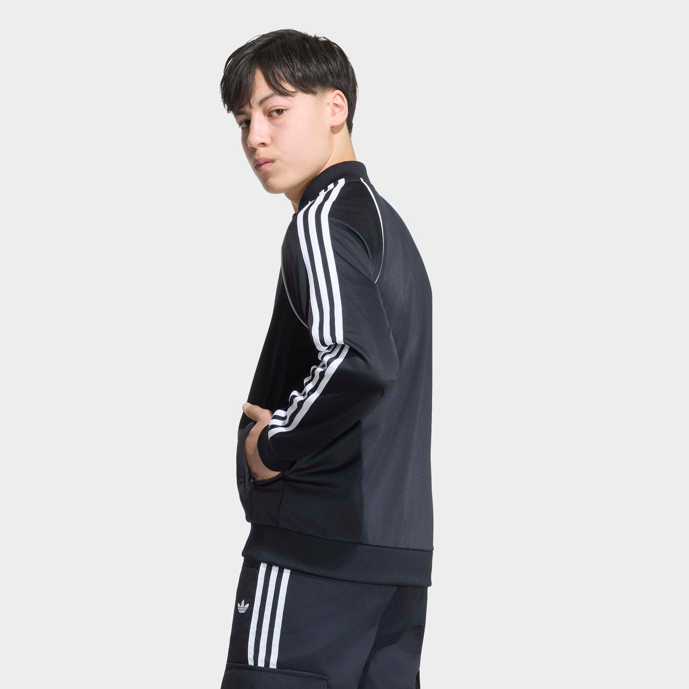 adidas Originals Veste d'entraînement »SST, LOCKER GESCHNITTEN« pour enfants, avec fermeture éclair, en polyester