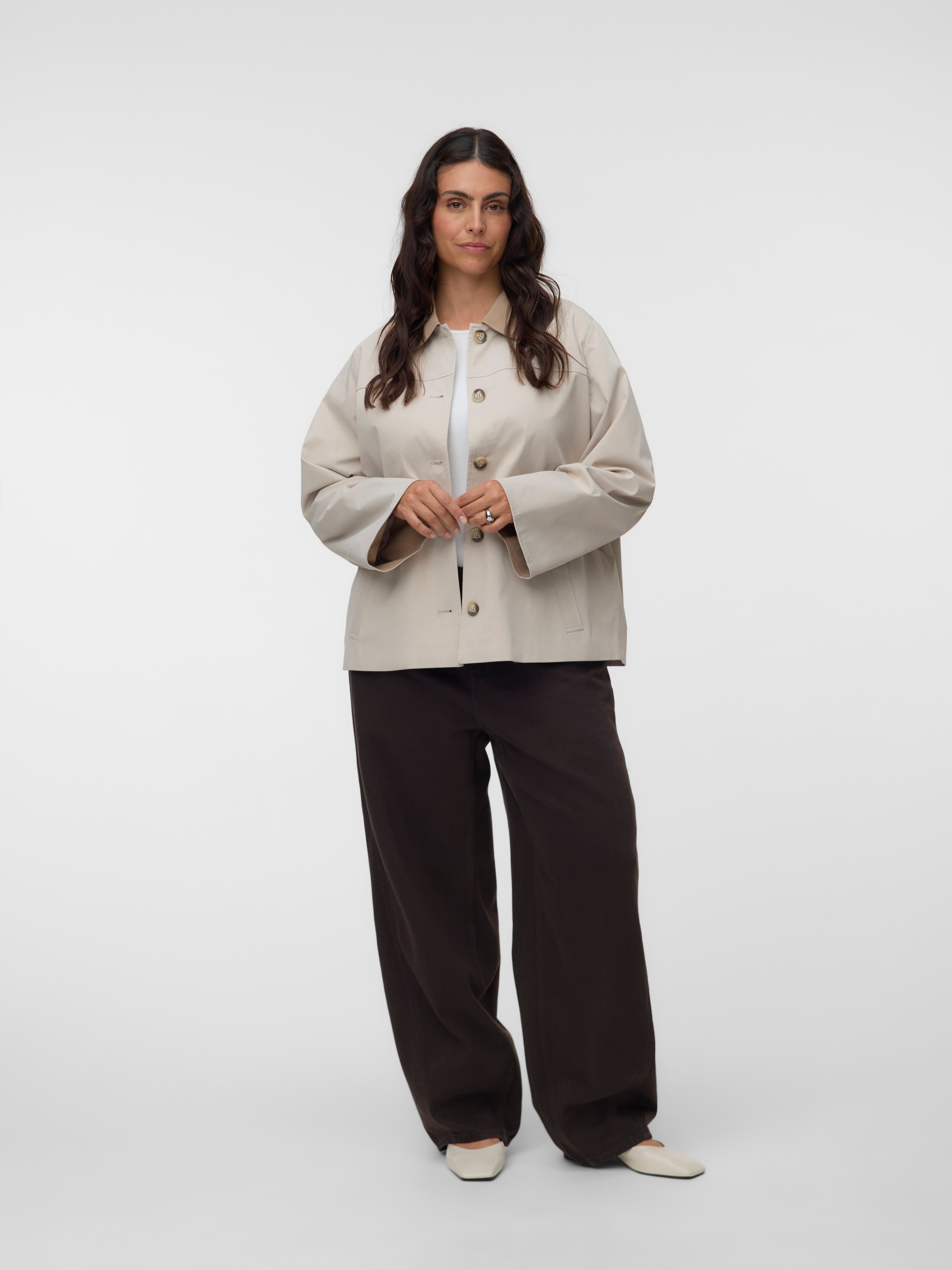 Vero Moda Curve Veste courte »VMCCHELSEAPOPPY SHORT JACKET CUR« fibre synthétique