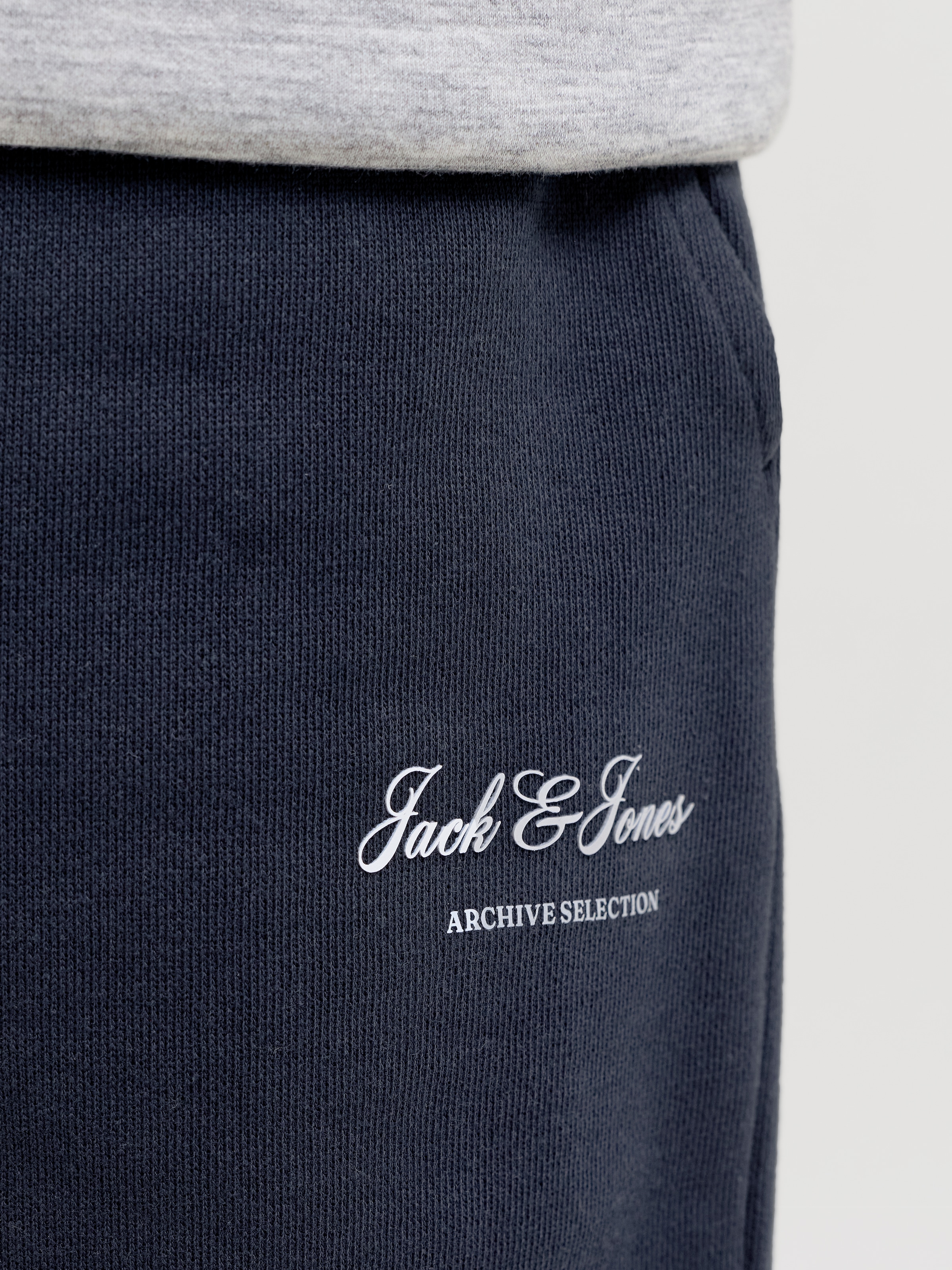 Jack & Jones »JPSTGORDON ARCHIVE SWEAT SHORTS MID SN«  avec cordon de serrage