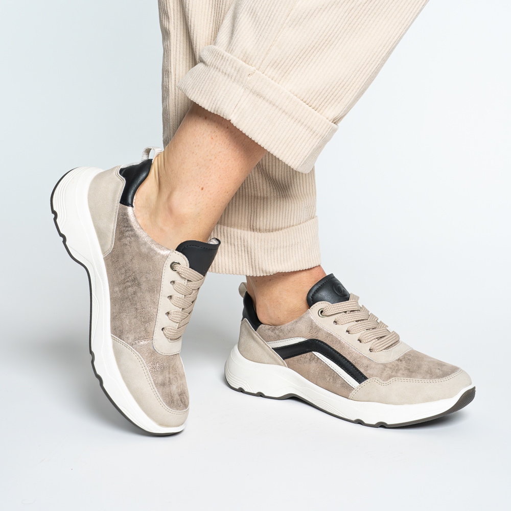 Ara Baskets à plateforme »BOSTON«  Chaussure de loisir, chaussure à lacets avec équipement Hight Soft, largeur H