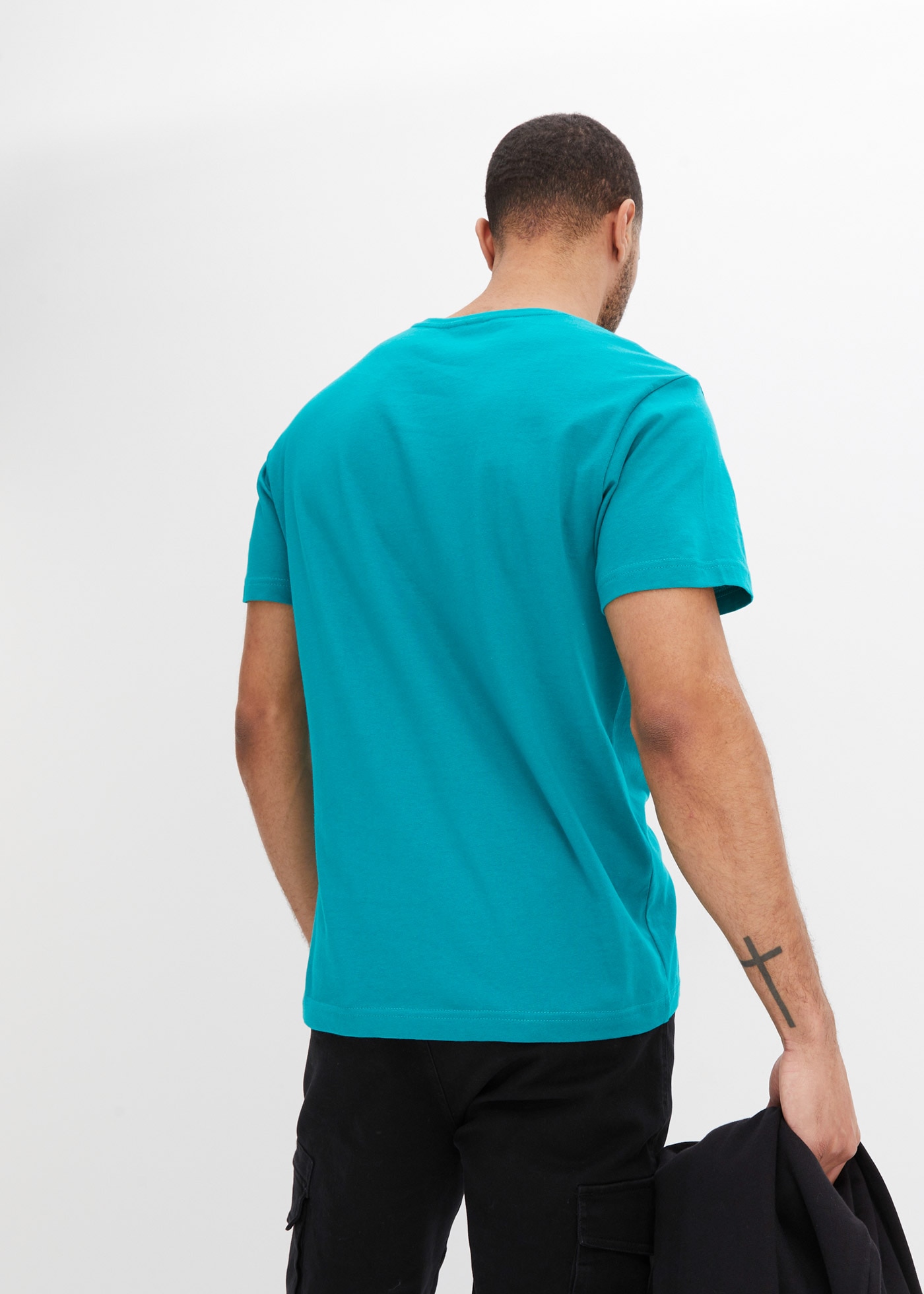 bonprix T-shirt »T-Shirt (5er Pack)« Paquet, lot de 5, 5 cuis Coupe régulière, manches courtes, pour les journées chaudes, en coton et viscose