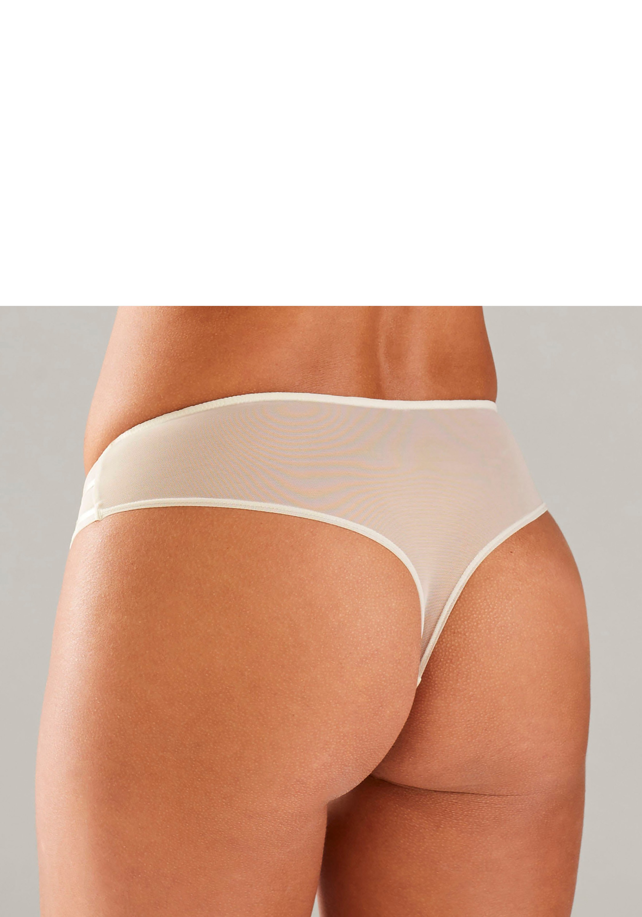 Vivance Slip string »Francesca« avec accessoire cœur délicat