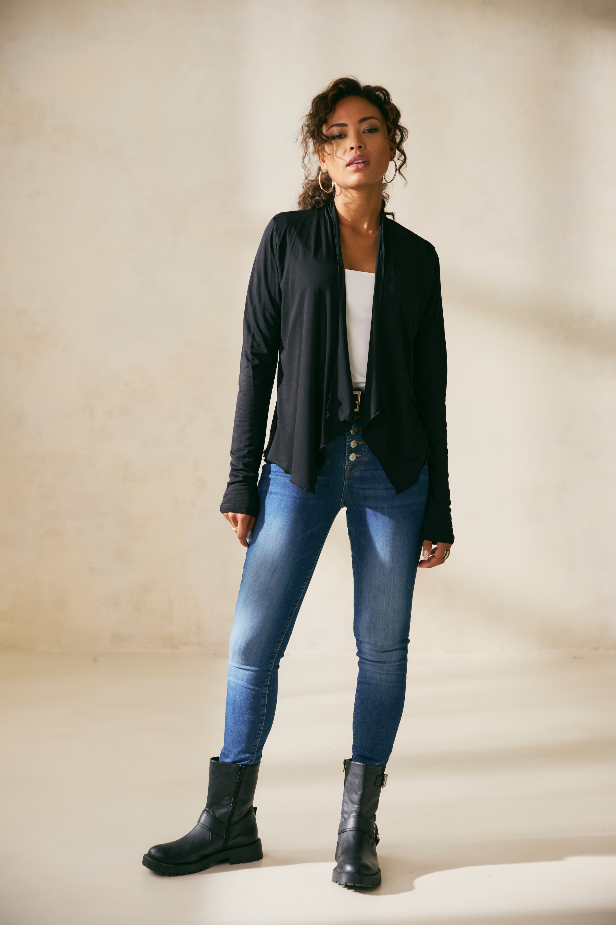 LASCANA Débardeur aus bügelfreiem Material, elegantes Basic-Top mit breiten Trägern