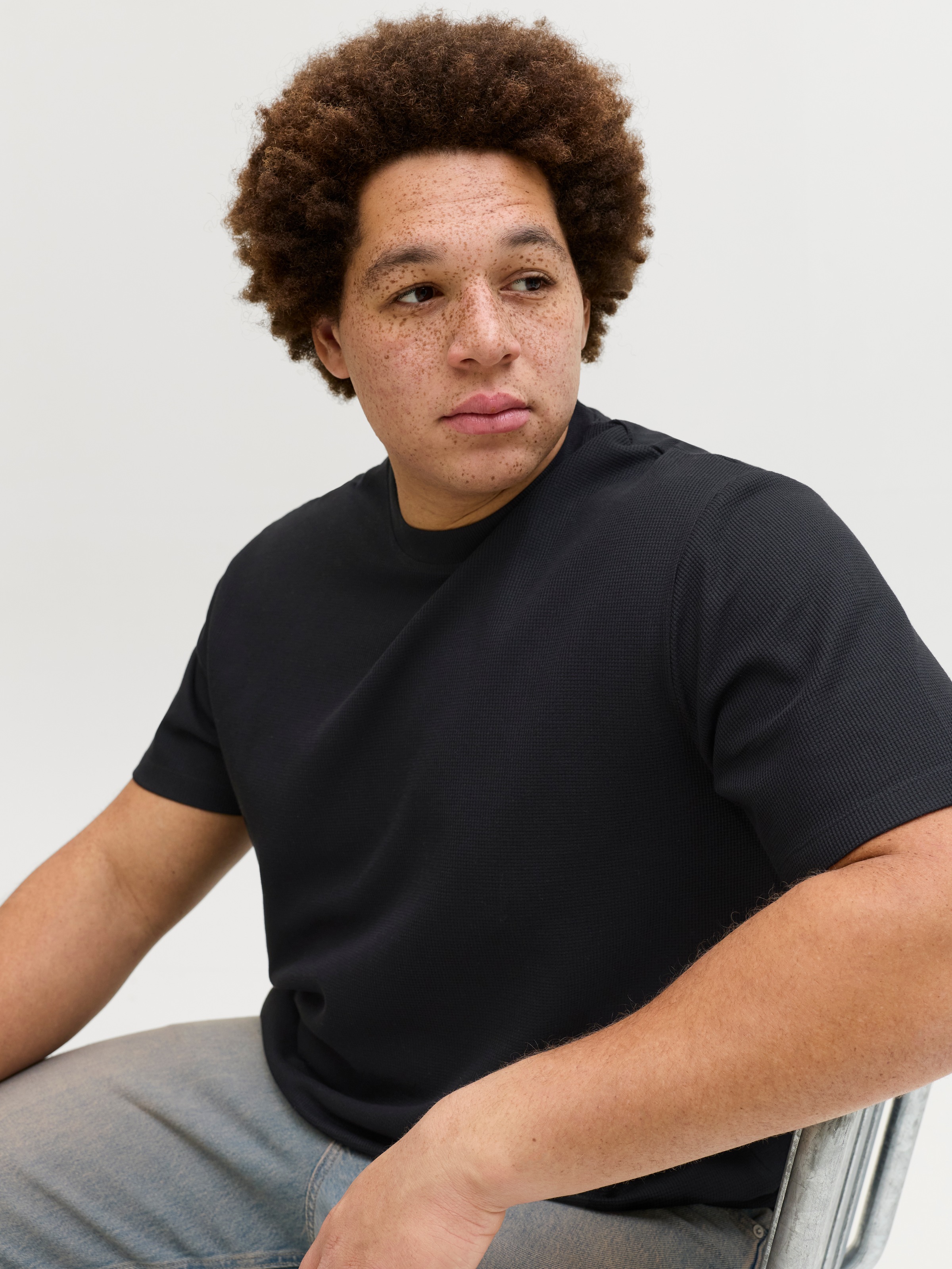 Jack & Jones PlusSize T-shirt »JJEAUSTIN TEE SS NOOS PLS« avec encolure ronde