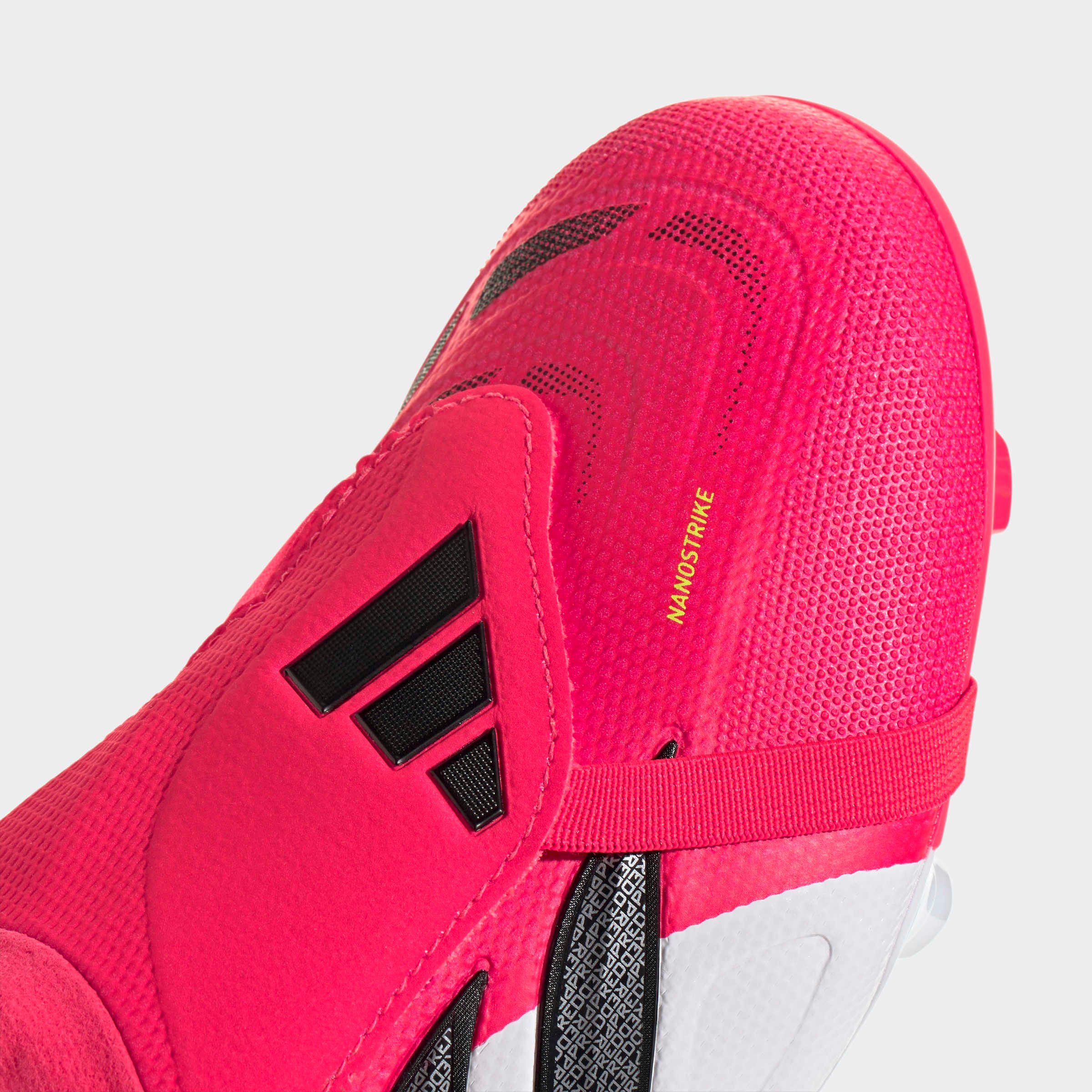 adidas Performance Fussballschuh »PREDATOR LEAGUE  MIT UMSCHLAGBARER ZUNGE FÜR FESTE BÖDEN«  Aussensohle für Rasen und feste Böden