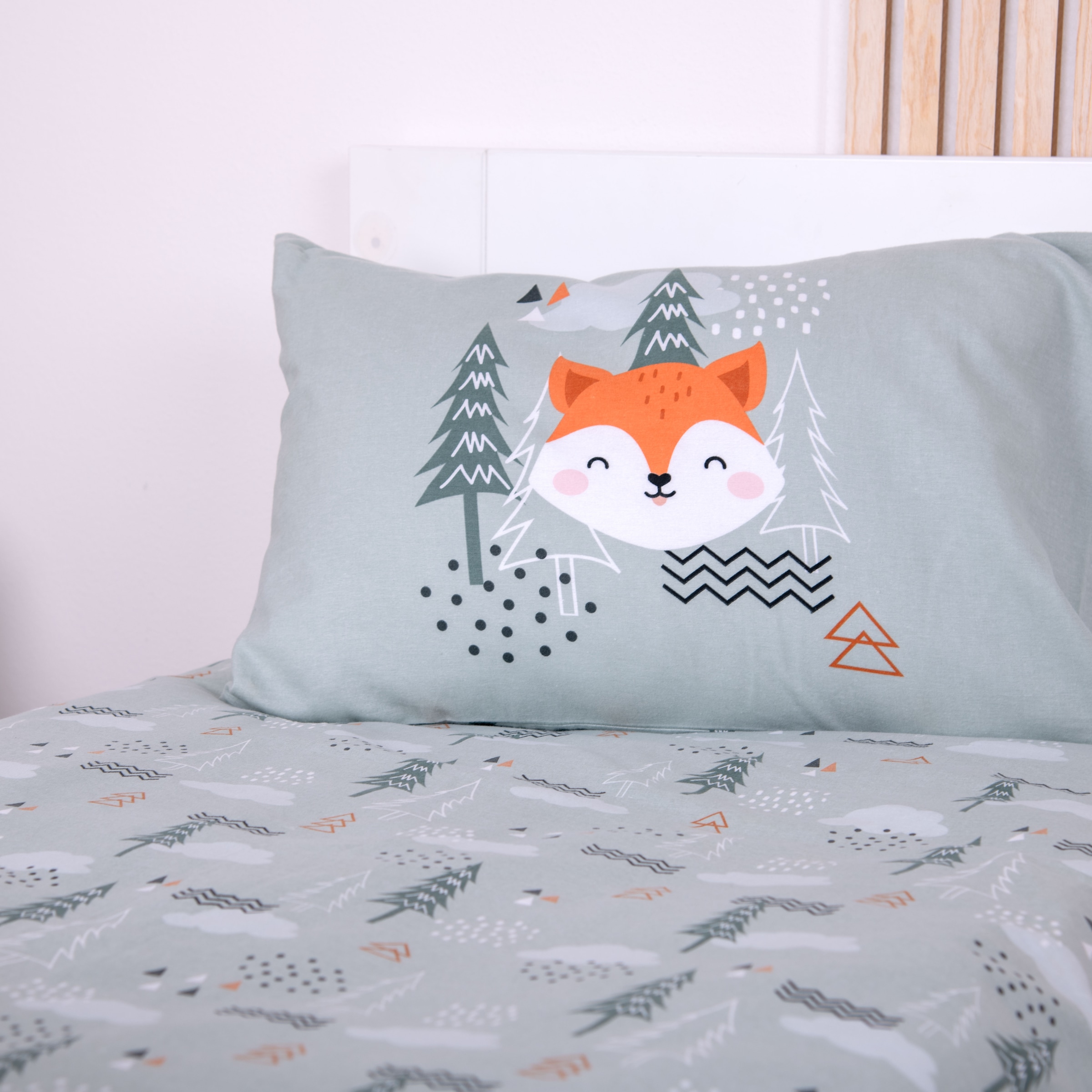 Baby Best Linge de lit pour bébé »babybest Nordic Forest« 2 cuis avec superbe motif réversible