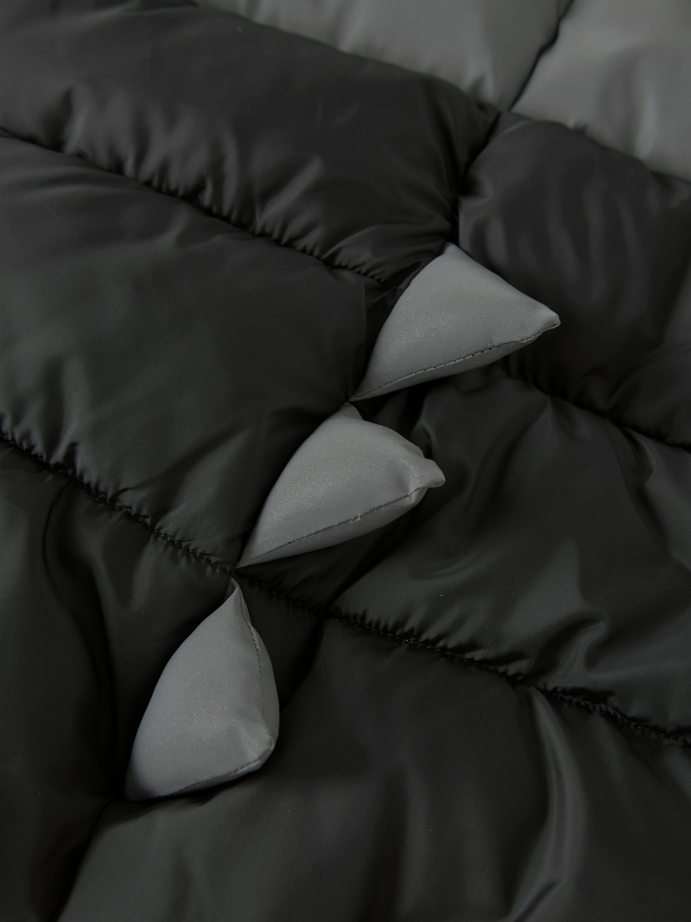 Name It Veste matelassée »NMMMORTEN PUFFER JACKET DINO DETAIL1« avec capuche