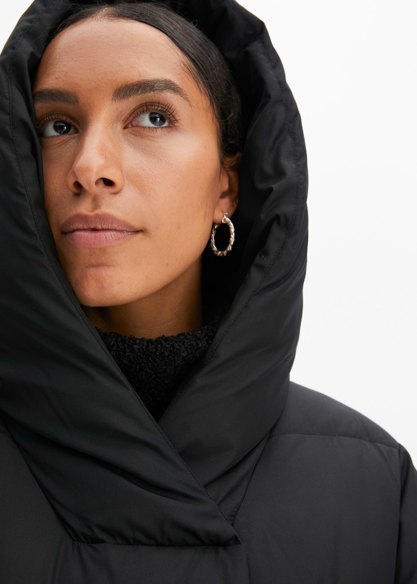 bonprix Manteau matelassé mit dicker Wattierung, mit Kapuze, Oversize-Passform