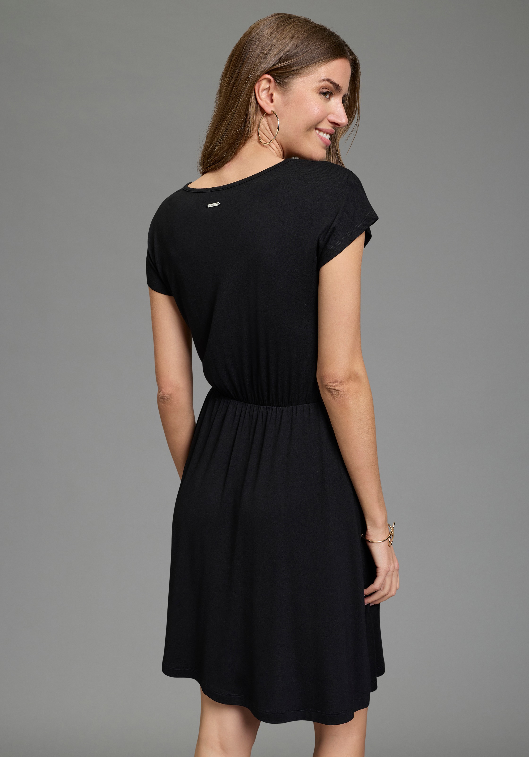 Laura Scott Abendkleid mit U-Boot-Ausschnitt, mit Spitzenapplikationen, unifarben, Kurzarm