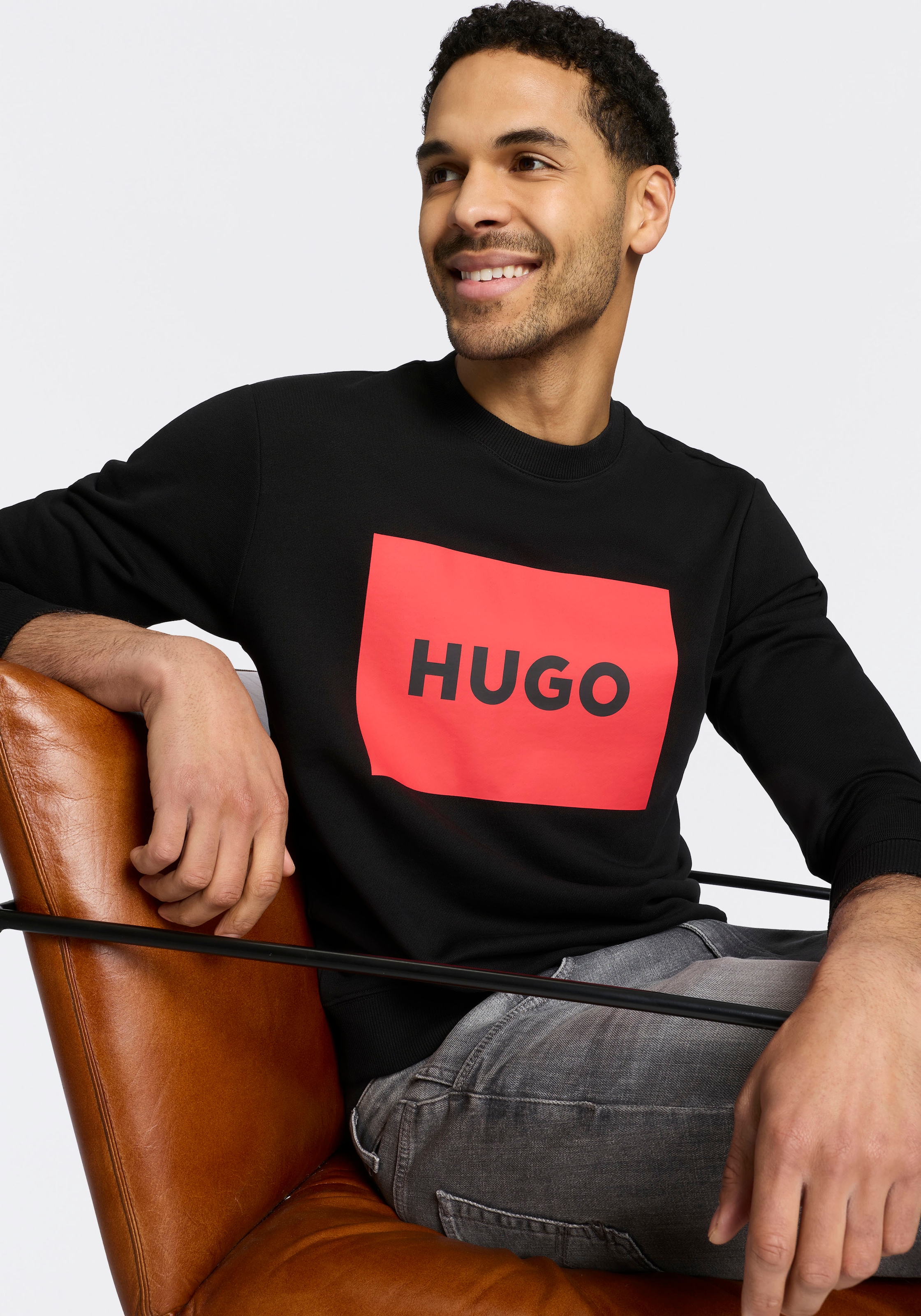 HUGO Sweatshirt »Duragol«, Rundhalsausschnitt, Regular Fit, grosser Logo-Druck
