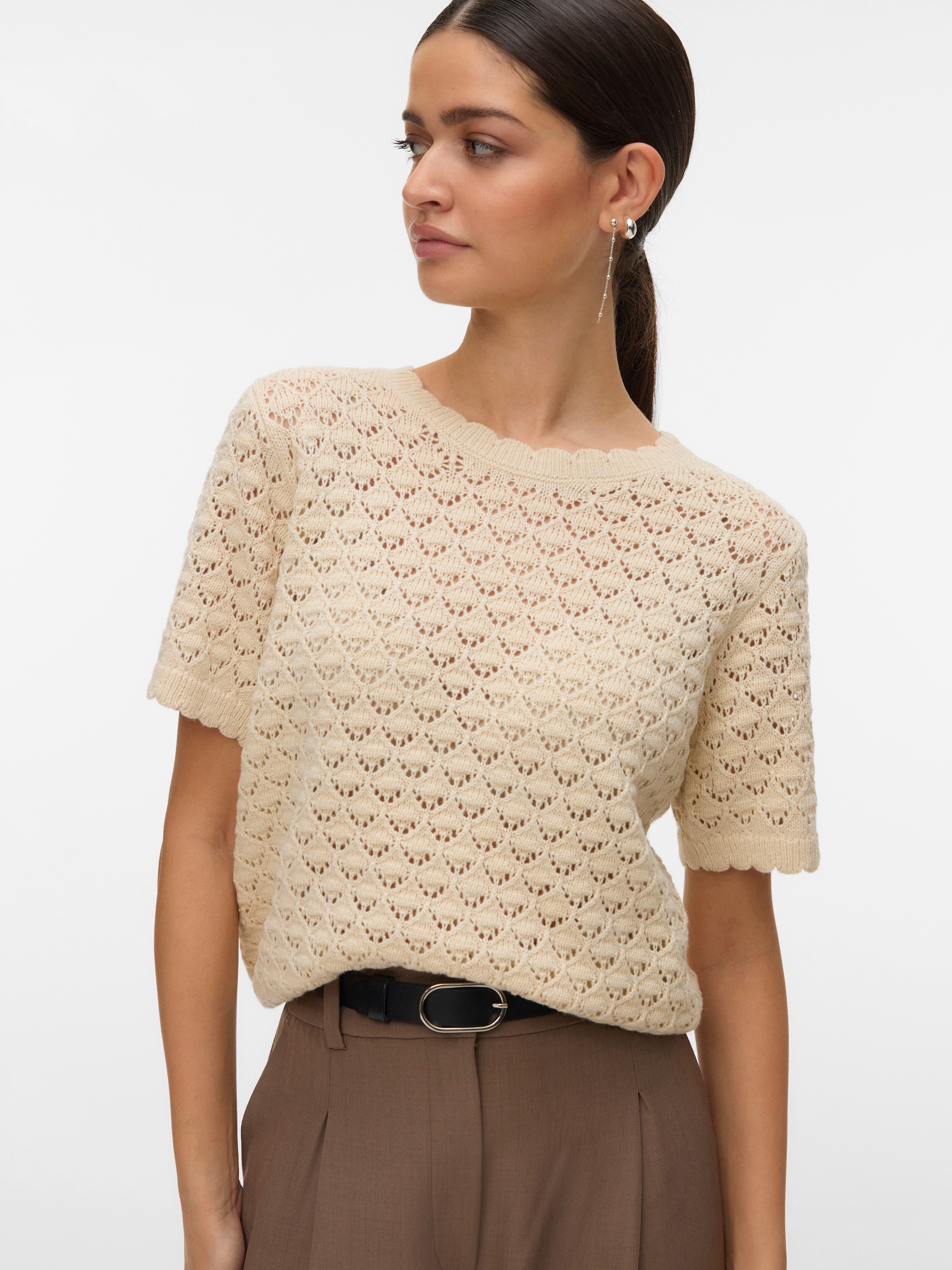 Vero Moda Top en tricot »VMJAQUELINE SS O-NECK TOP BOO« mit zartem Muster
