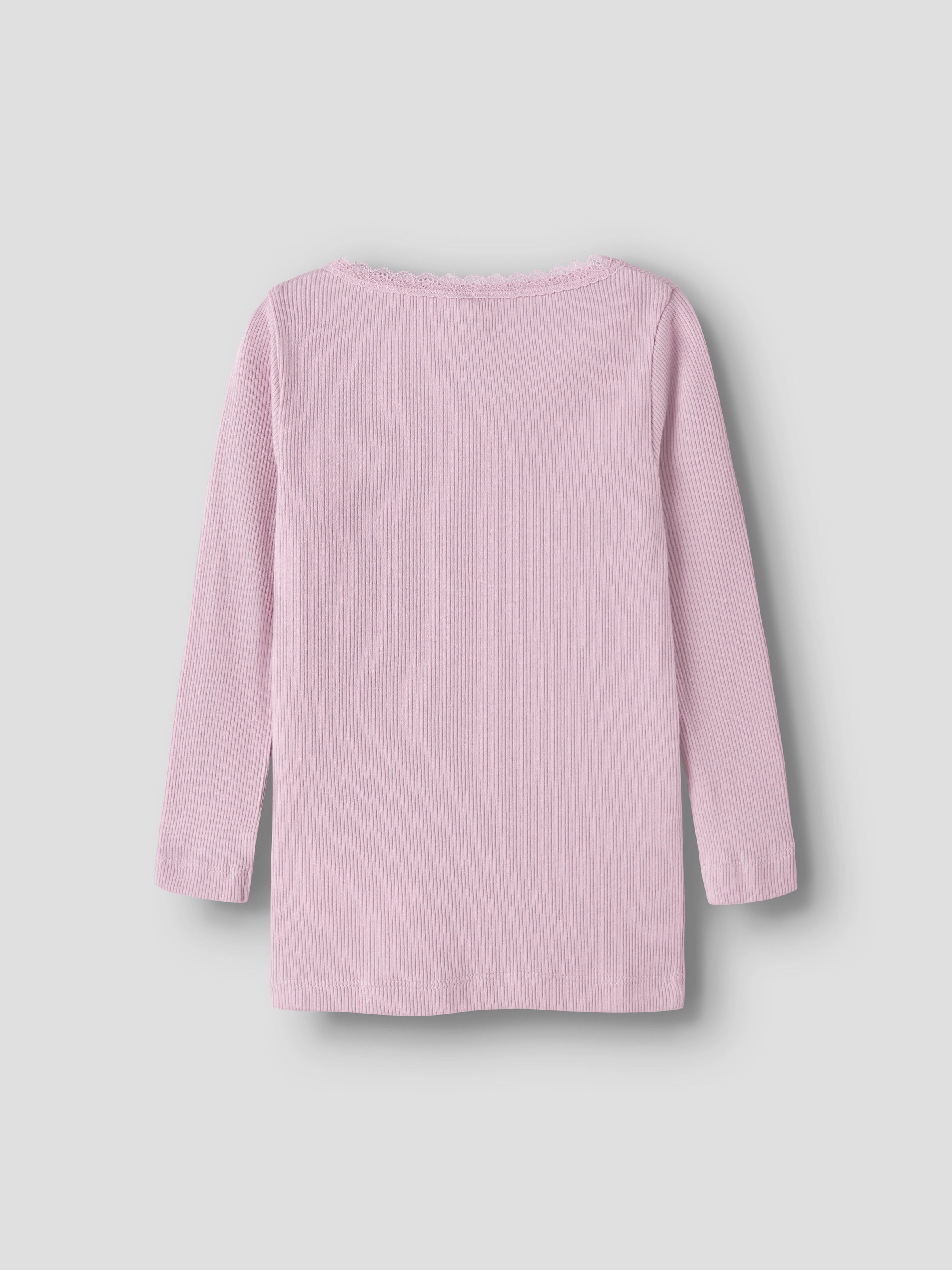 Name It T-shirt à manches longues »NMFKAB LS TOP NOOS« en côtes fines avec jolie bordure en dentelle au col