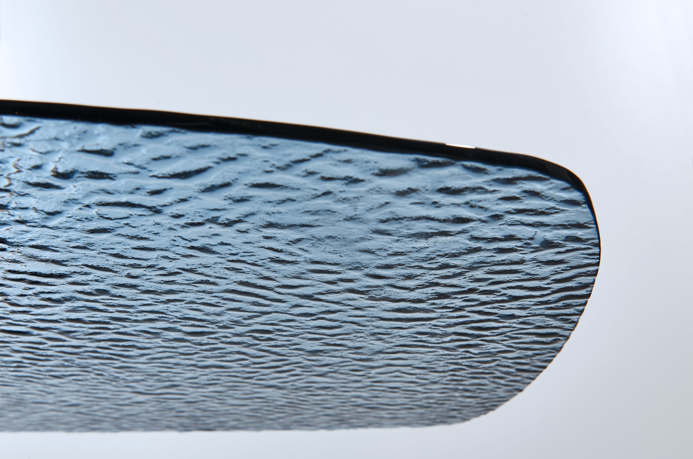 Stolkom Couchtisch »Elias Glastisch schwarz, Wohnzimmertisch BxHxT 110x44x70 cm« Sicherheitsglas Bruchsicher, Glasplatte Wasserwelle schwarz getönt