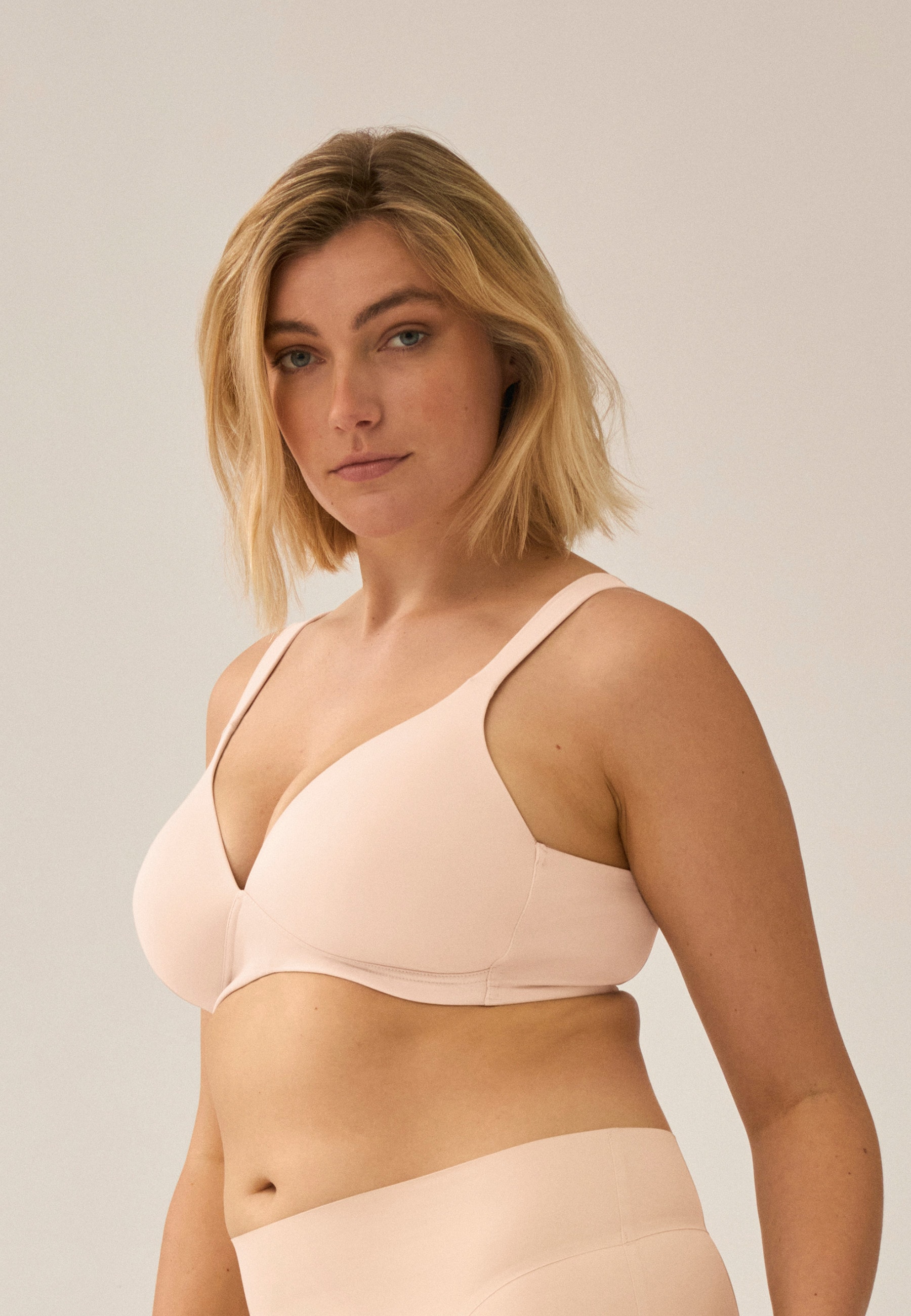 Naturana Soutiens-gorge moulés »The Wednesday« 1 cuis tlg., herausnehmbare Pads, breite Träger, Entlastungsträger, feminin, basic