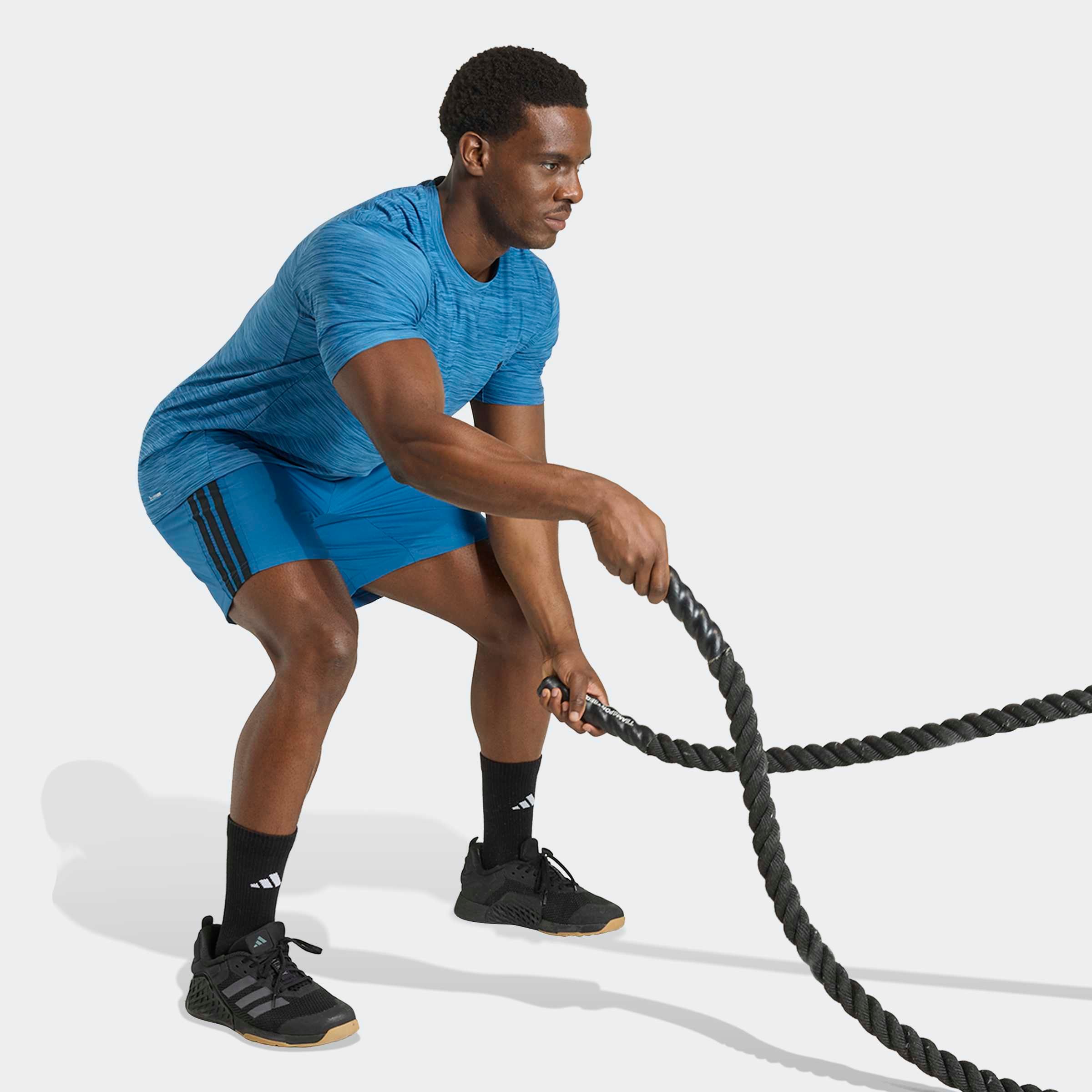 adidas Performance Short »WORKOUT ESSENTIALS BASE 3-STREIFEN WOVEN«  pour fitness et mode sportive, coupe normale
