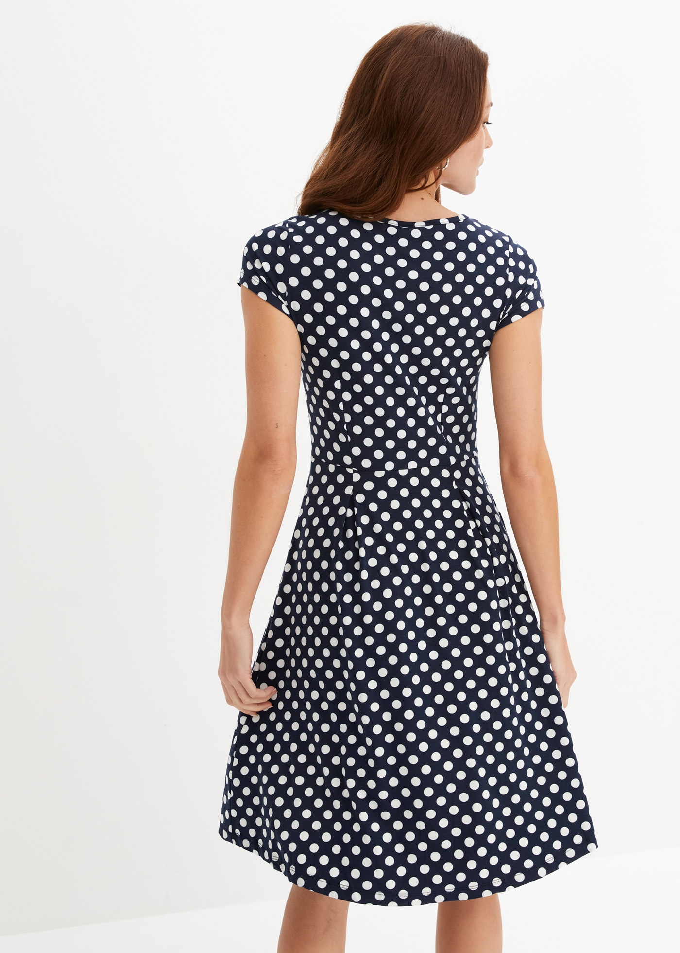 bonprix Robe en jersey »Jerseykleid aus Viskose-Mix« 1 tlg. für sommerliche Tage, aus Viskose-Mix, ausgestellte Passform