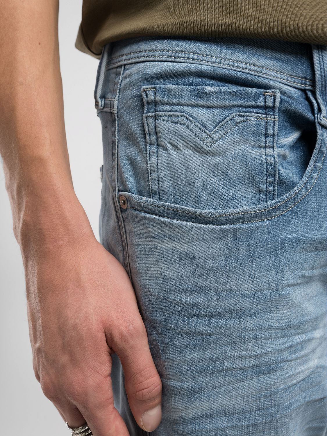 Replay Slim-fit-Jeans »ANBASS HYPERFLEX BIO« mit Stretch-Anteil