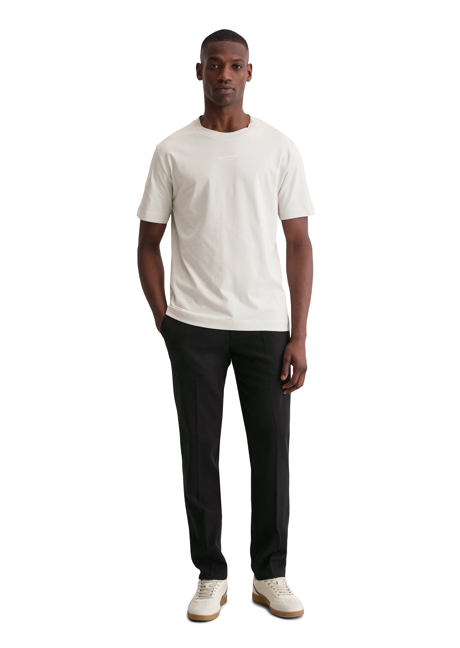 Marc O'Polo T-shirt ein kleines, dezentes Logo in Kontrastfarbe ziert die Brust