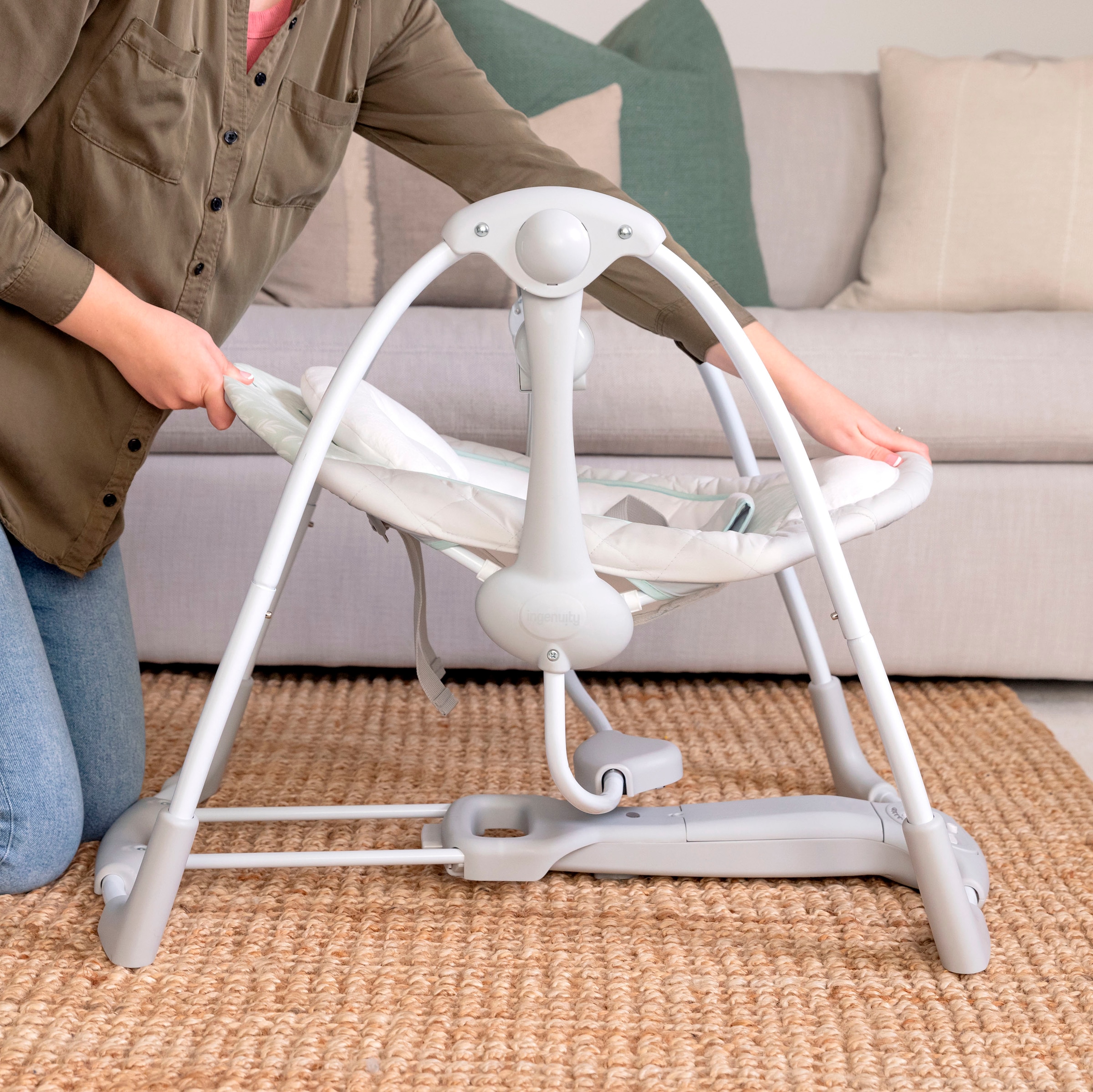 ingenuity Transat pour bébé »Cozy Spot Swing 'n Go Portable Swing« bis 9 kilos mit Sound-Effekt