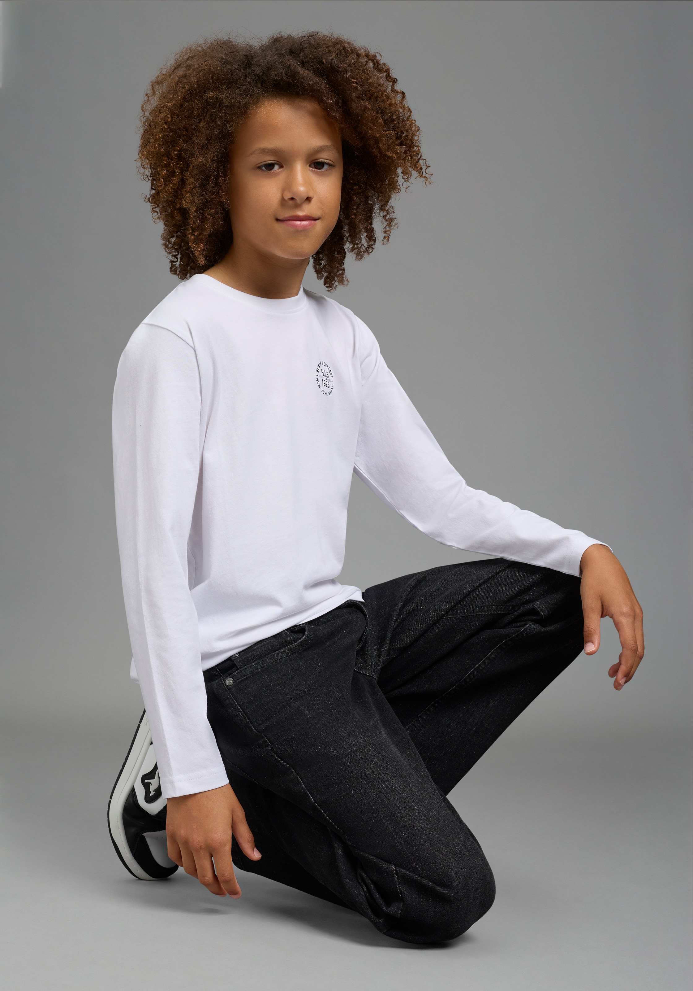 KangaROOS Loose-fit-Jeans »Jeans mit weitem Bein« , mit Logo-Stickerei