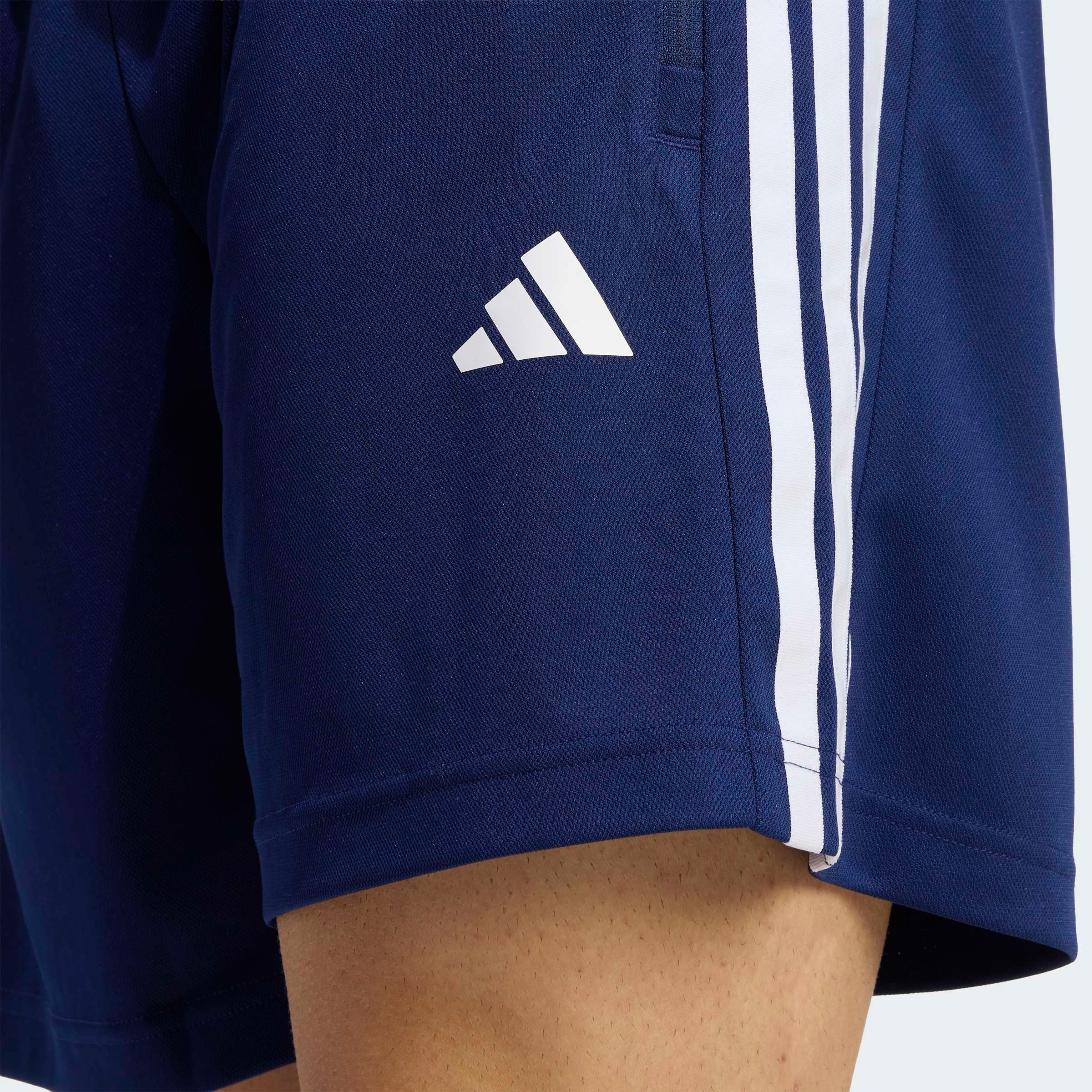 adidas Performance Short »WORKOUT ESSENTIALS BASE 3-STRIPES PIQUÉ 7 IN«