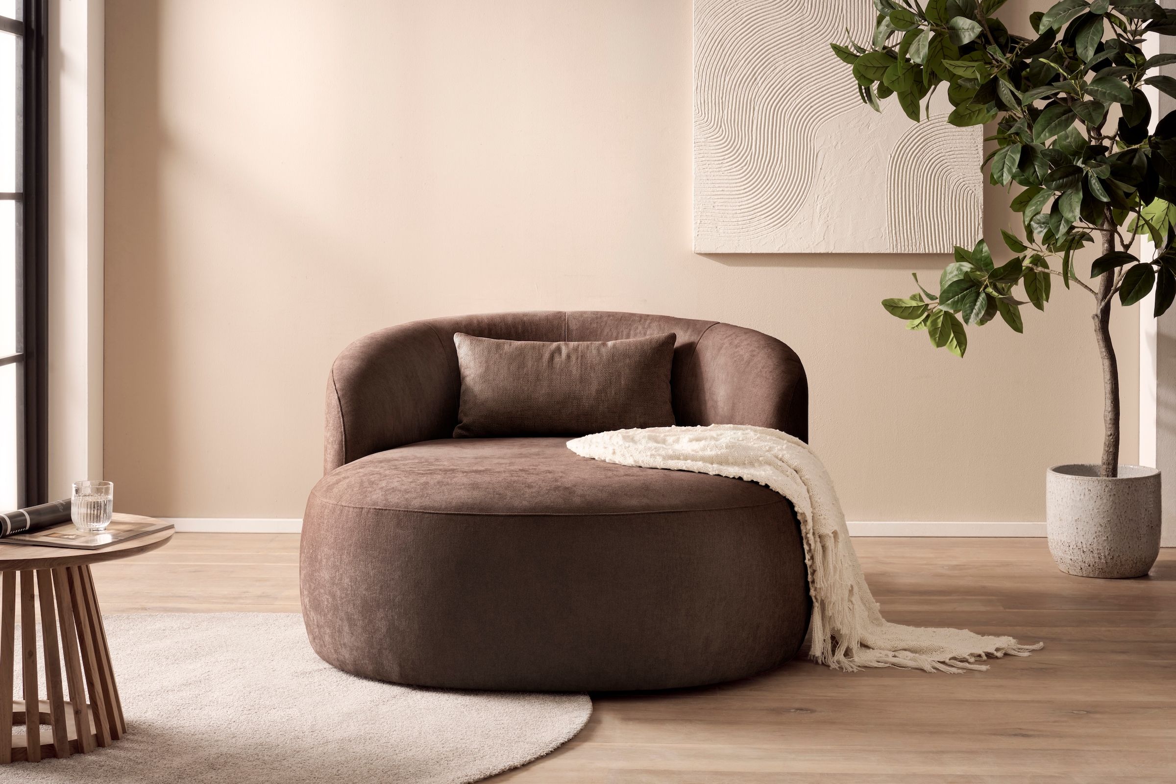 LeGer Home by Lena Gercke Fauteuil XXL »Yllara, moderner Lesesessel, Loveseat mit grosszügiger Sitzfläche« avec dossier courbé en velours ou structure