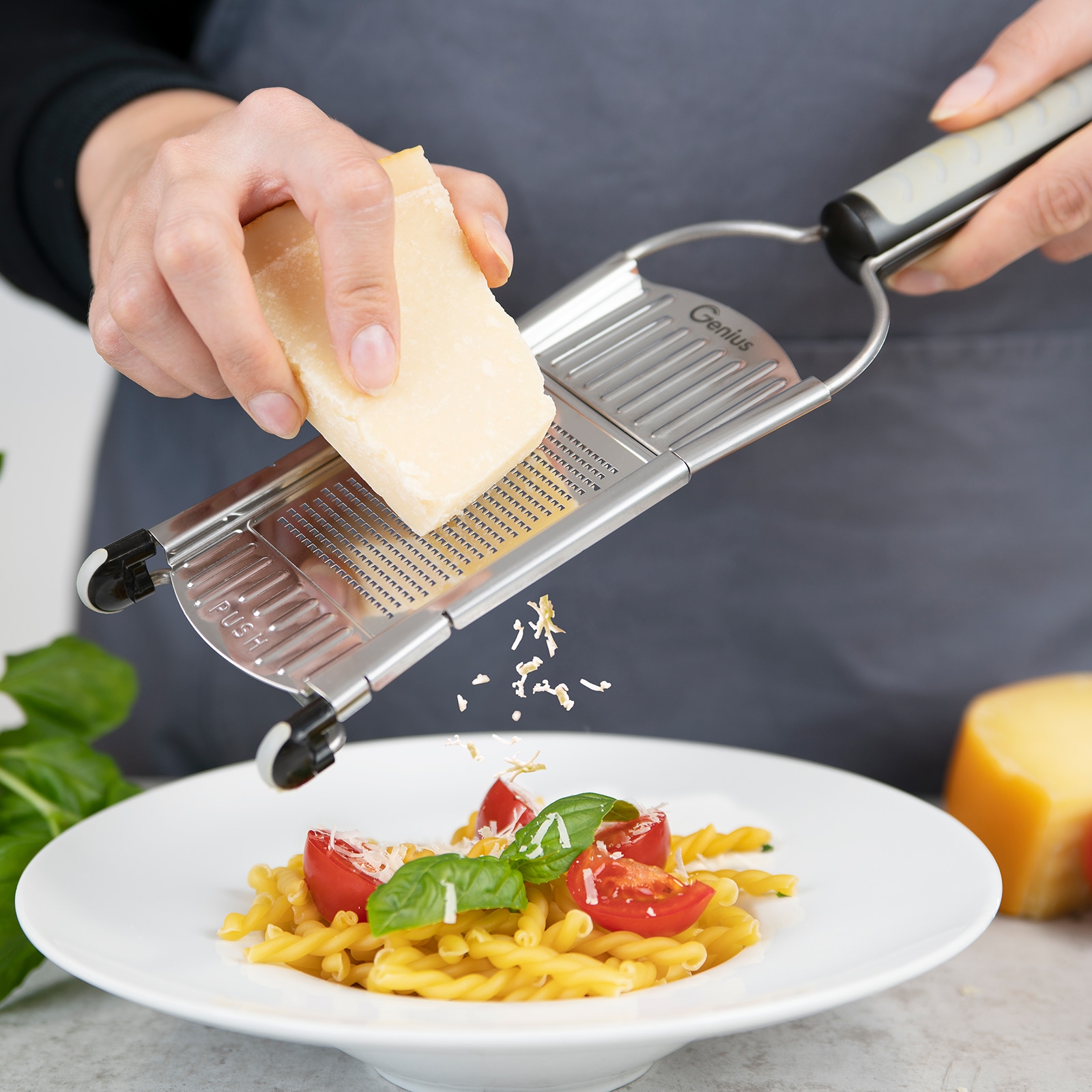 Genius Zerkleinerer »Edelstahl-Schüsseln inkl. Nicer Dicer Speed, Set 15-tlg.« zum Aufbewahren, Zubereiten und Transportieren von Speisen