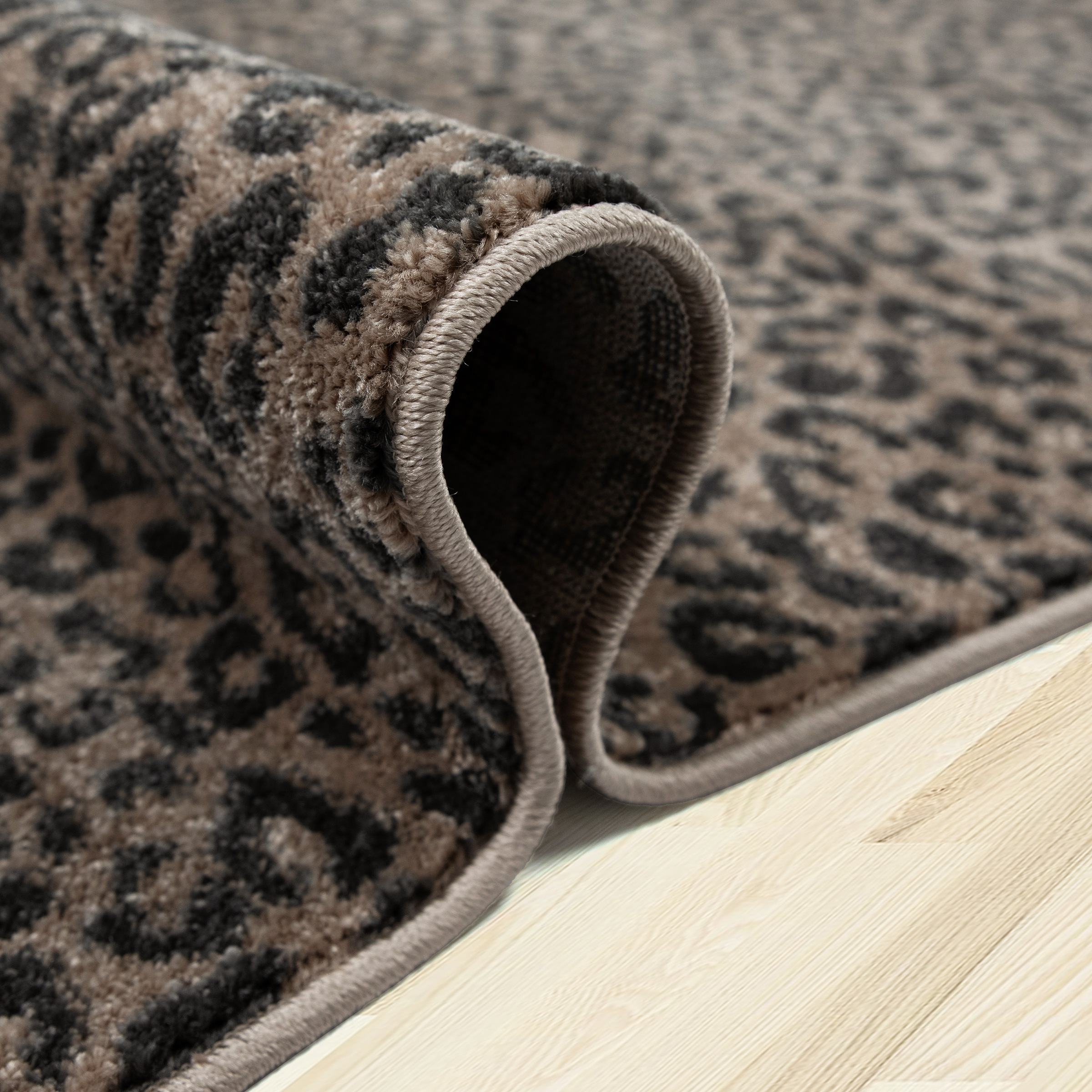 GOODproduct Tapis »Fynna, Leoparden-Muster, Animalprint« Rectangulaire 9 mm Höhe besonders weicher Flor, Wohnzimmer, Schlafzimmer, Esszimmer, Leo