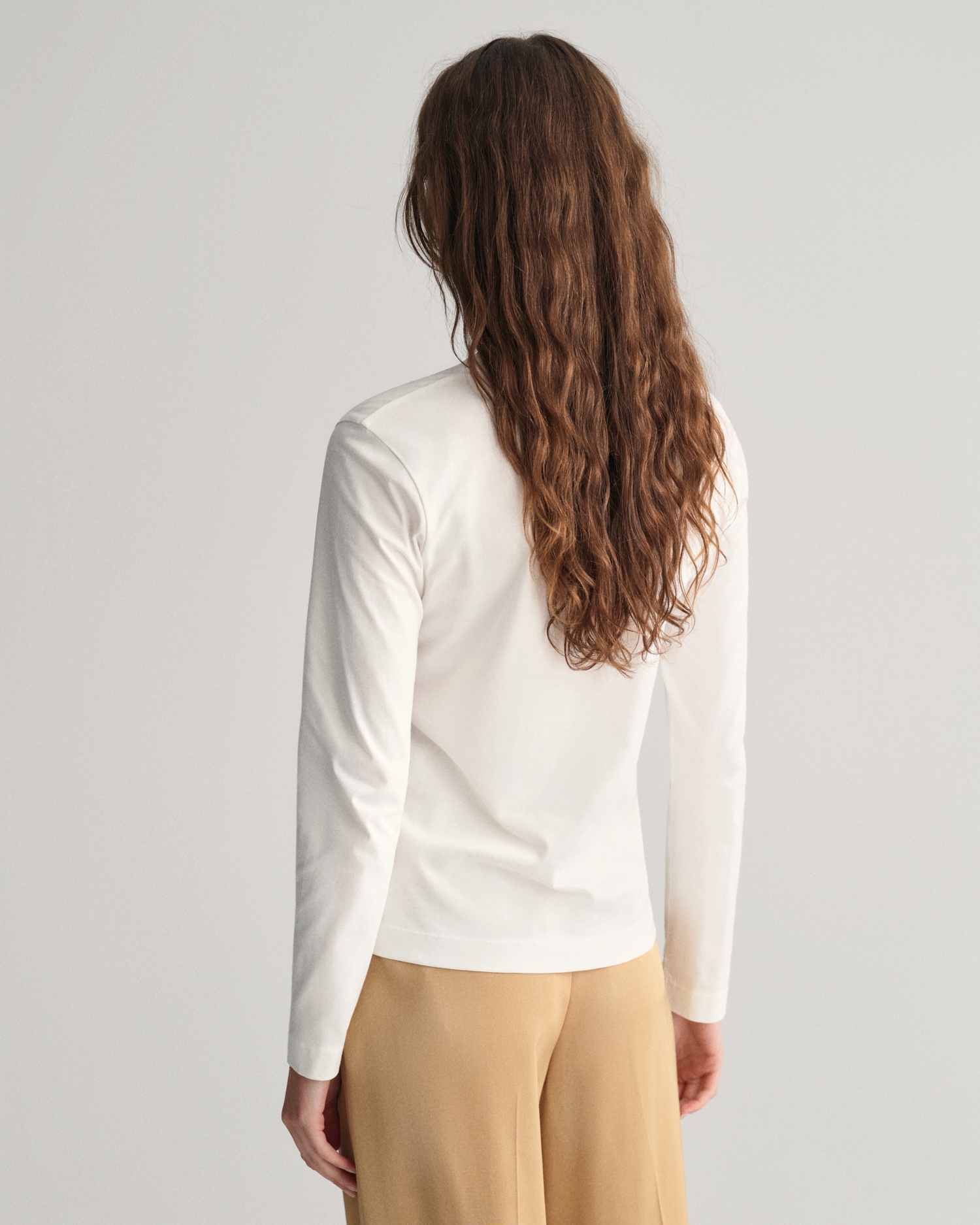 Gant Langarmshirt »REG SHIELD LS T-SHIRT« kleine Logostickerei auf der Brust