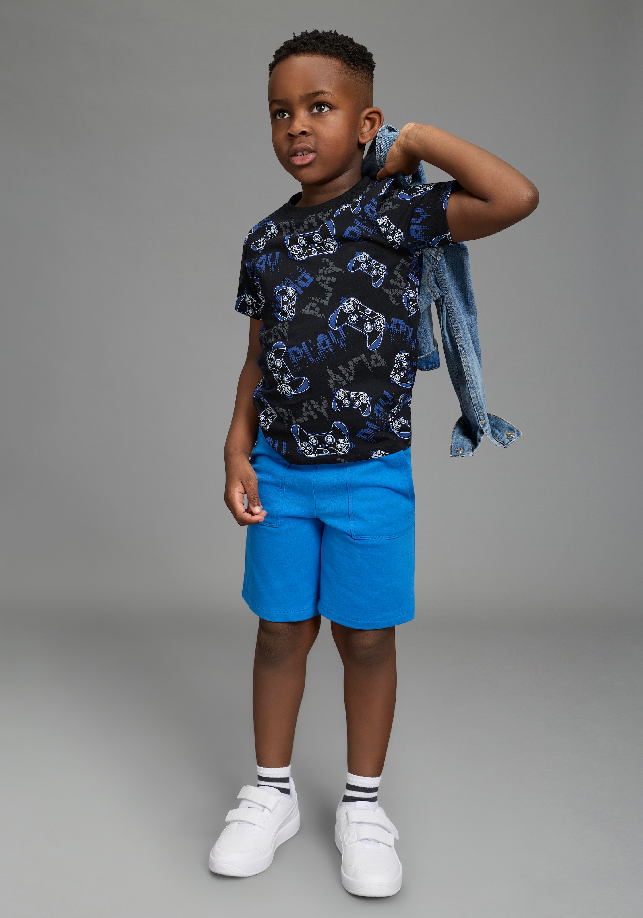 KIDSWORLD T-shirt »2er Pack Shirts mit Gamer/Controller Print« Paquet, 2, 2 pièces coupe basique, col rond, imprimé intégral, en coton