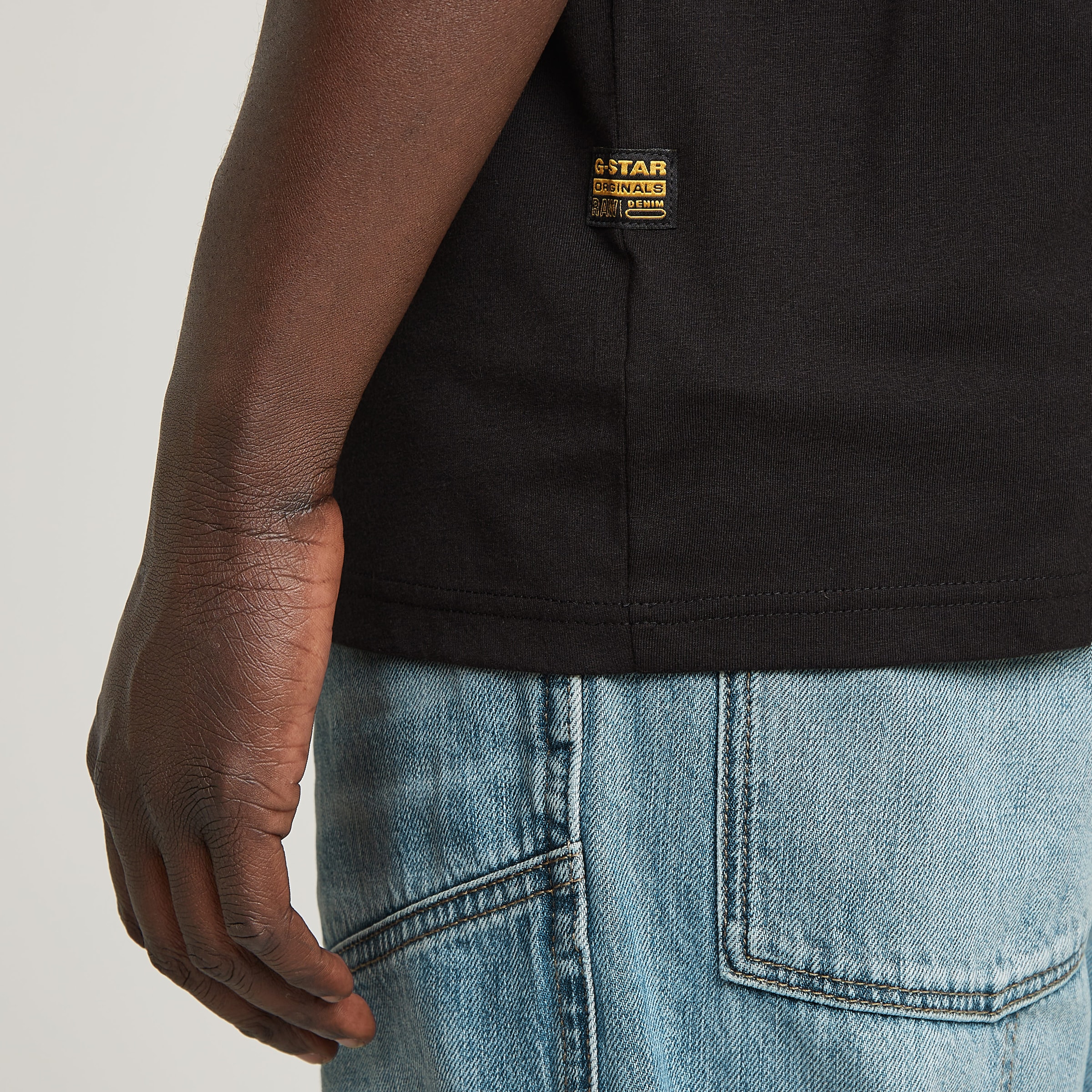 G-STAR T-shirt »Base« mit V-Ausschnitt