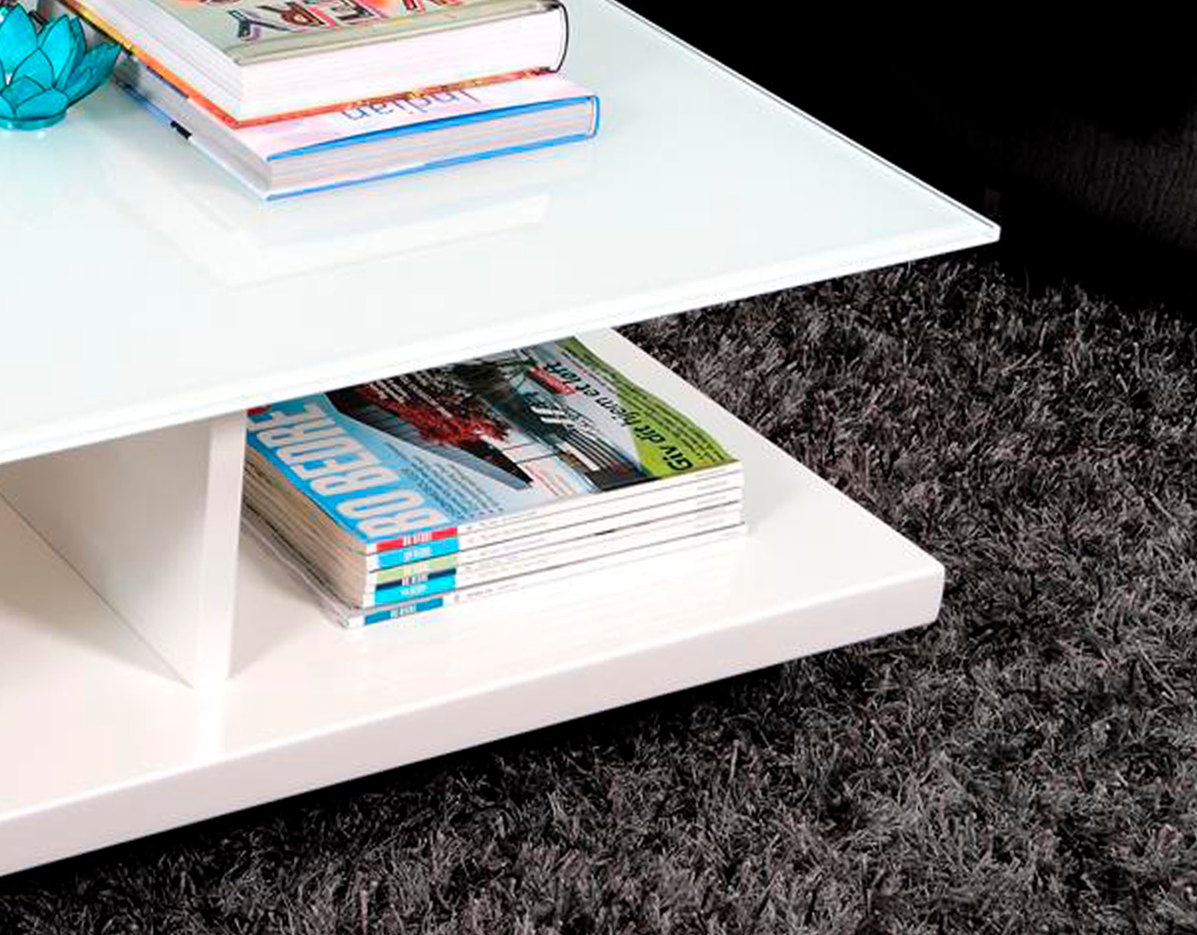 SalesFever Couchtisch »im minimalistischen Stil« Kristallklare Tischplatte aus gehärtetem Glas