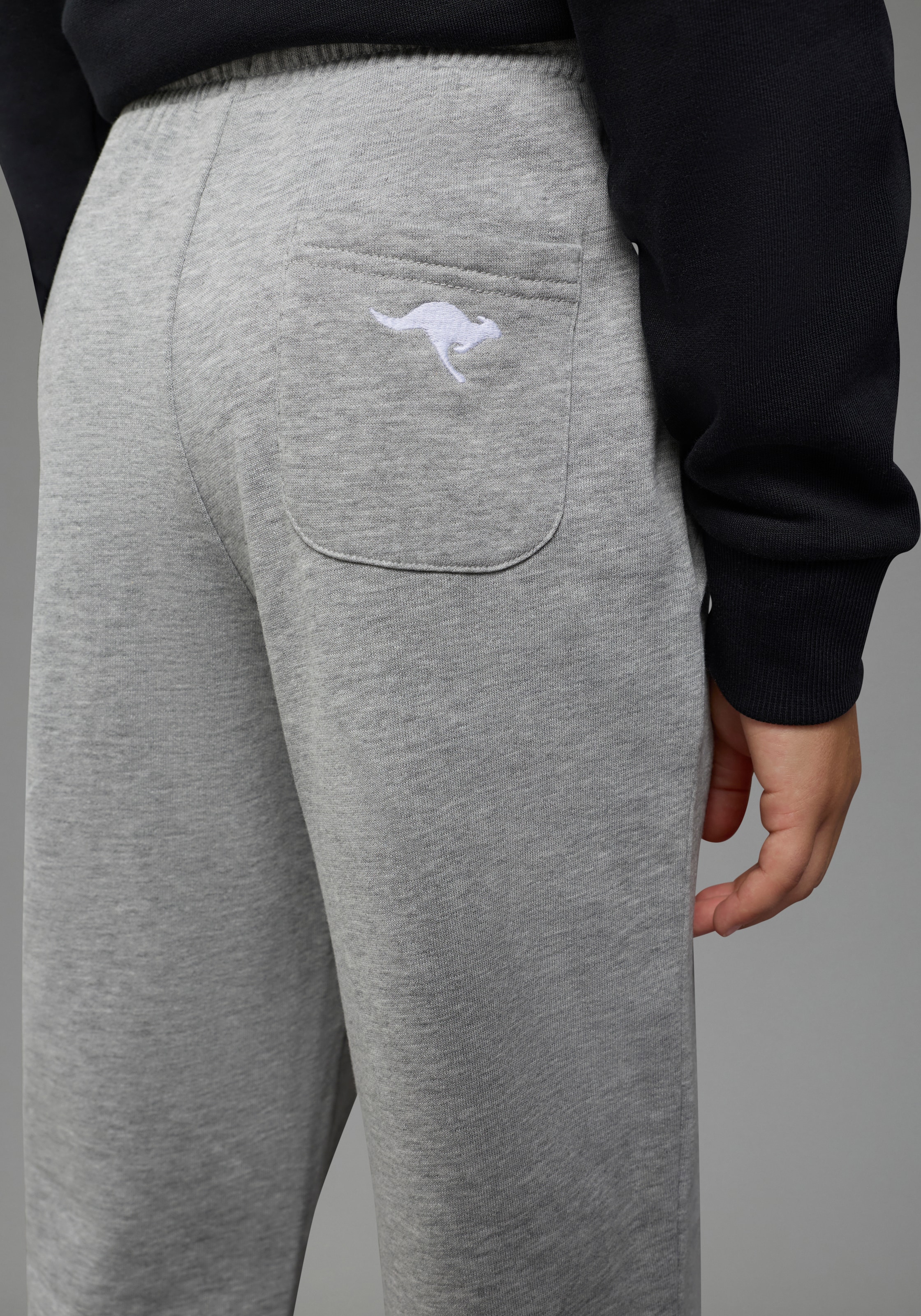 KangaROOS Pantalon sweat »Joggingshose mit Logo-Stickerei«  , pantalon de survêtement décontracté