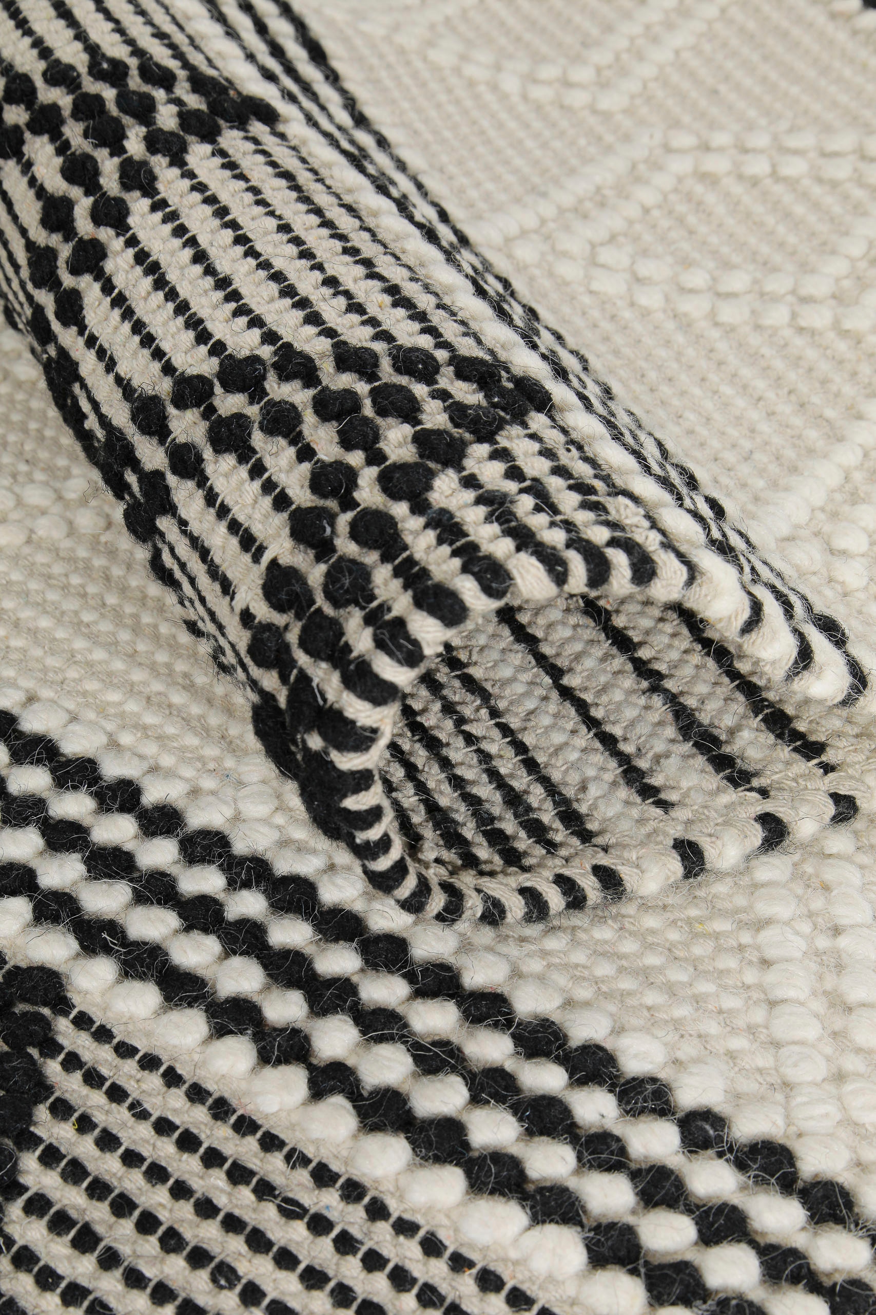 GOODproduct Teppich »Jorvik« rechteckig 8 mm Höhe Kurzflor, Wolle, handgewebt, mit Fransen, Schlafzimmer