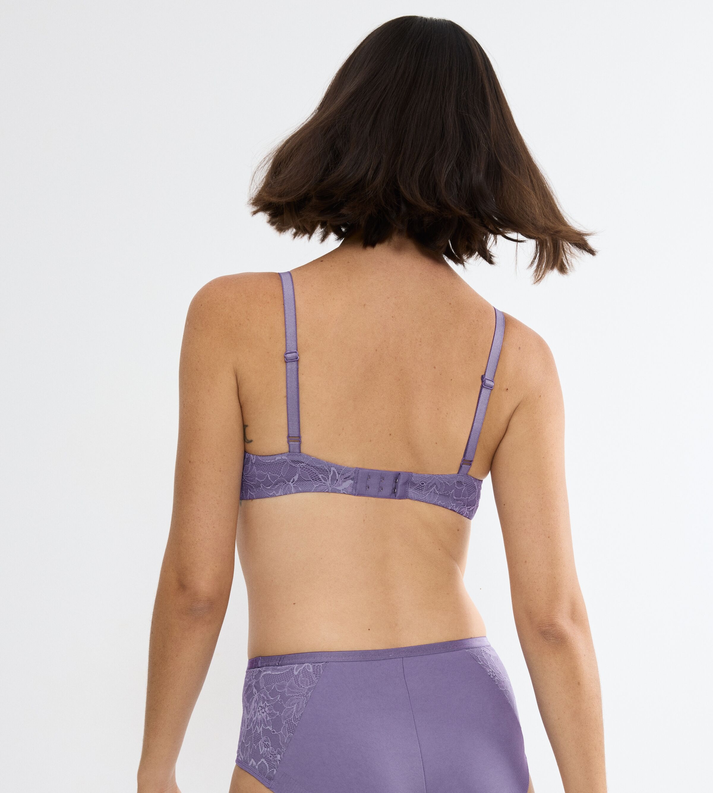 Triumph Soutien-gorge à armatures »Amourette Charm WHP01« avec dentelle stretch et bonnets préformés sans coutures
