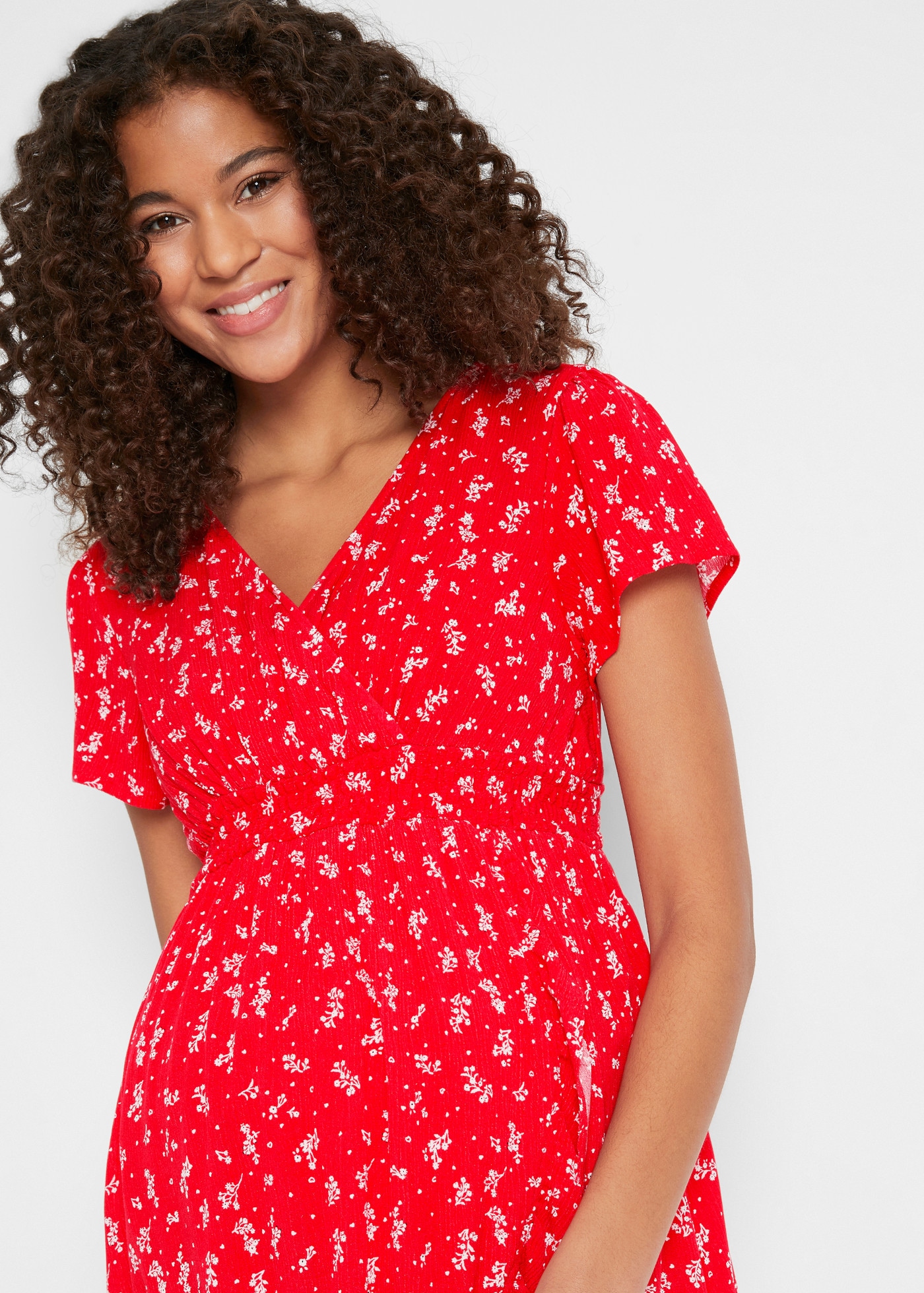 bonprix Robe de maternité longueur couvrant le mollet, décolleté en V profond avec effet cache-cœur