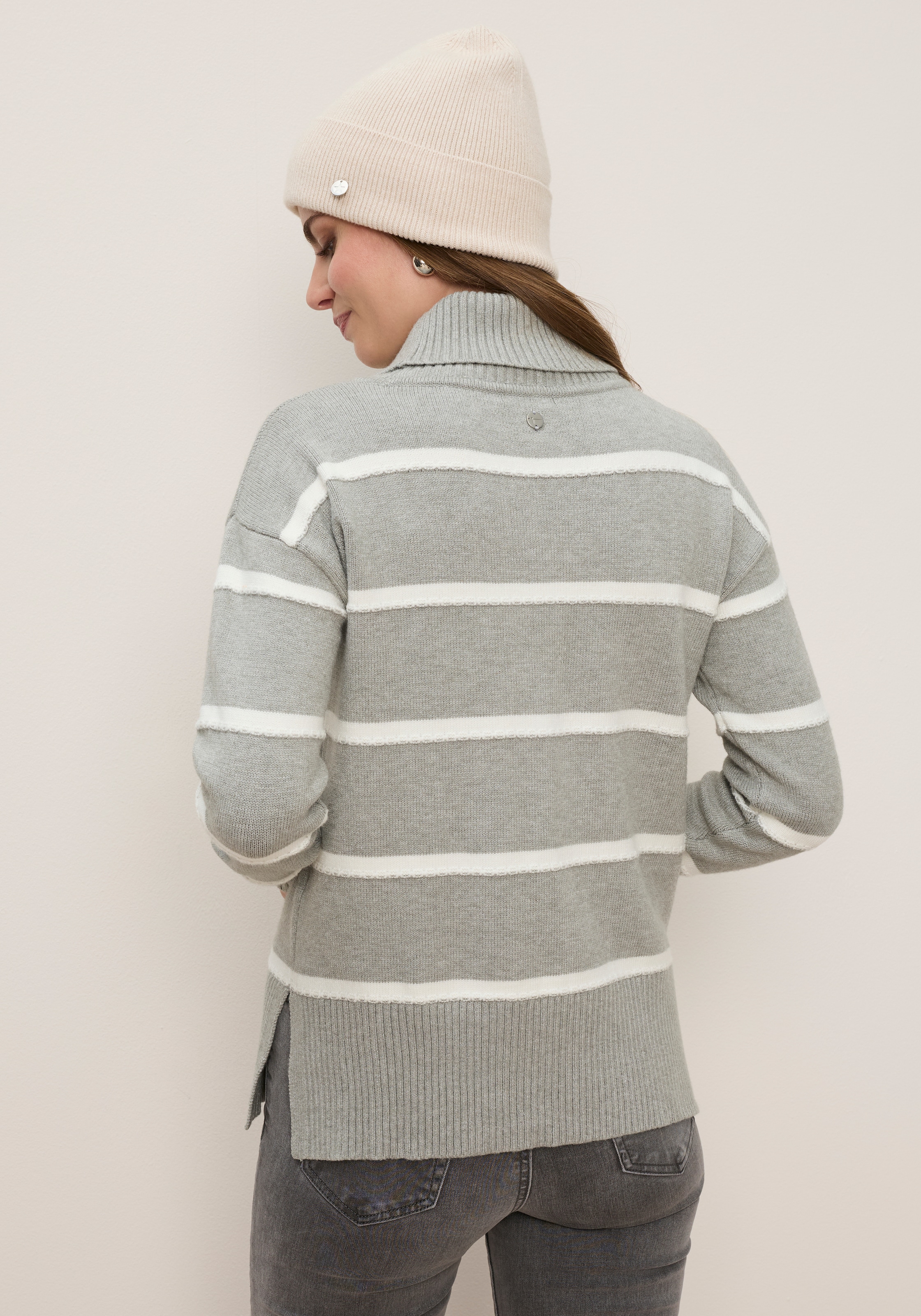 Tamaris Pull à col roulé »in Oversize-Passform mit gestreifter Optik« en mélange de viscose doux