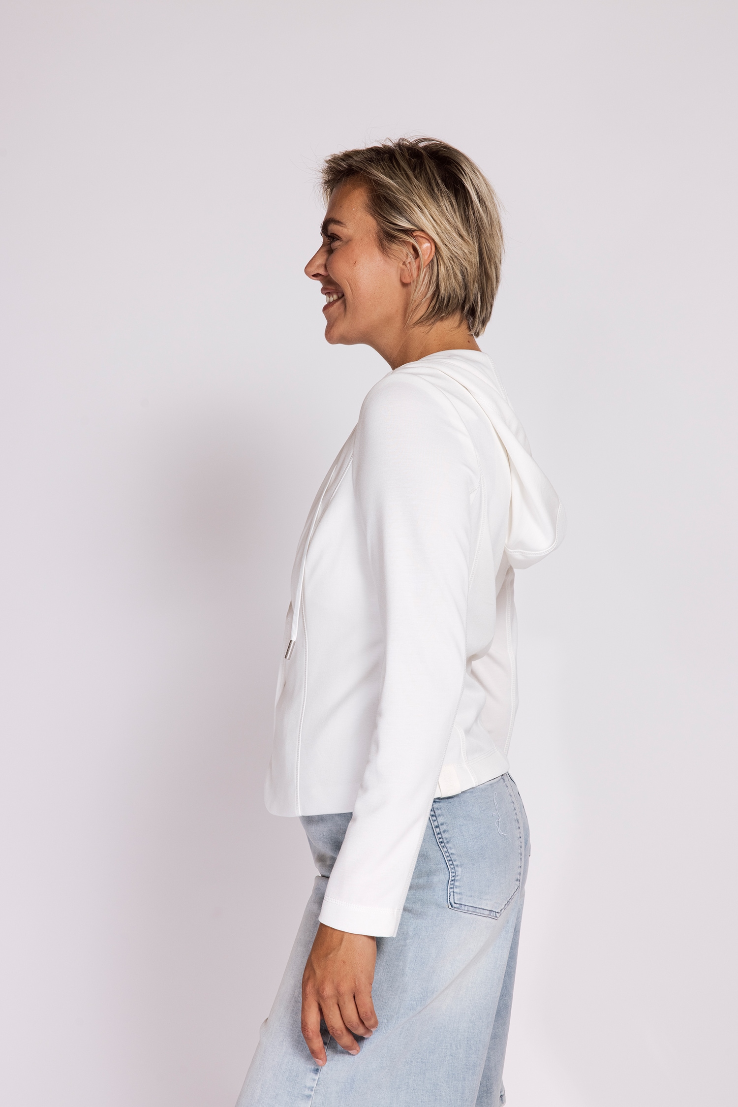 Zhrill Jerseyblazer »DARCIA Blazer mit Kapuze« mit Reverskragen, hüftbedeckende Länge, taillierte Passform