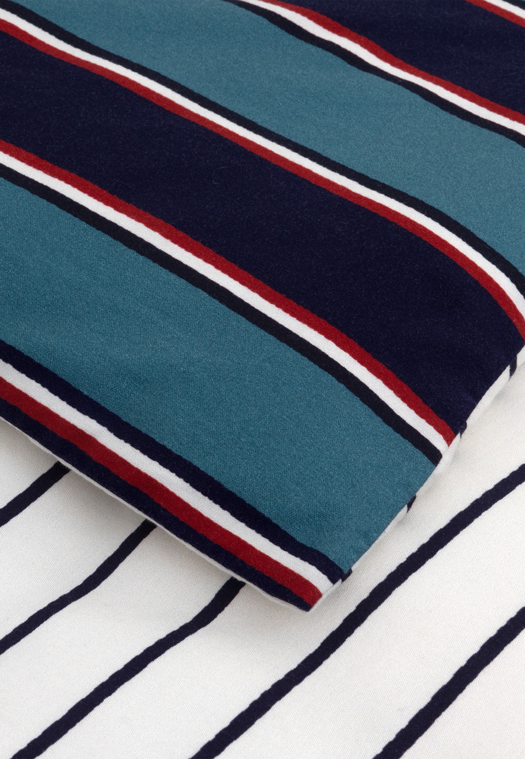 Lacoste Wendebettwäsche »LBOLD« 2 tlg. ab Grösse 135x200 cm, PREMIUM Satin, Streifen Design, 100% Baumwolle