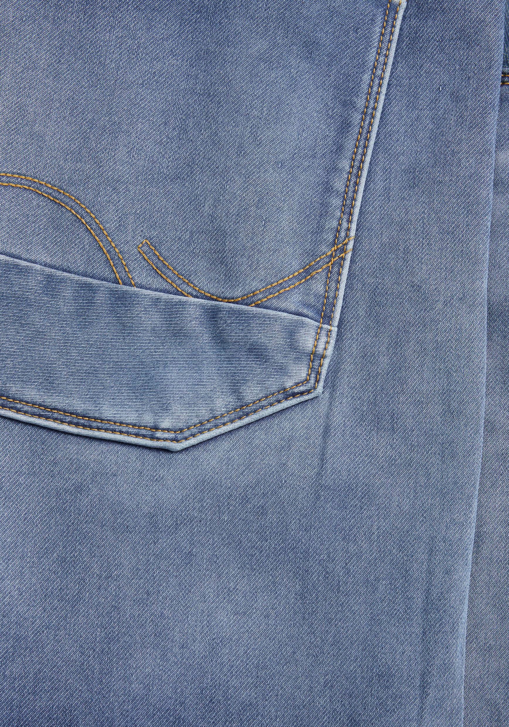 Jack & Jones Jeansshorts »JJISCALE JJLONG SHORTS GE 608 I.K SN«
