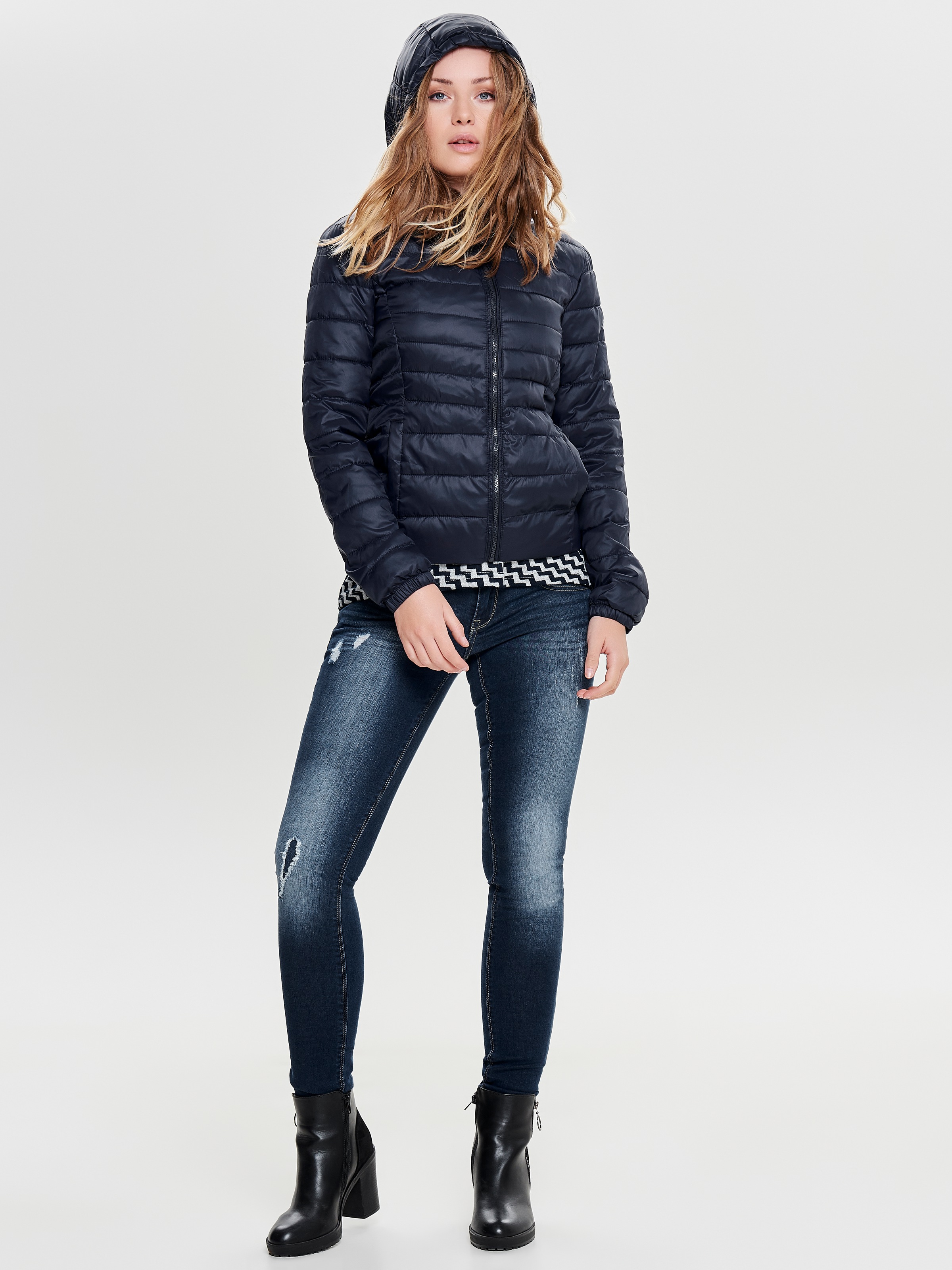 ONLY Veste matelassée »ONLTAHOE HOOD JACKET OTW NOOS« mit Kapuze Kunstfaser, perfekt für den Übergang
