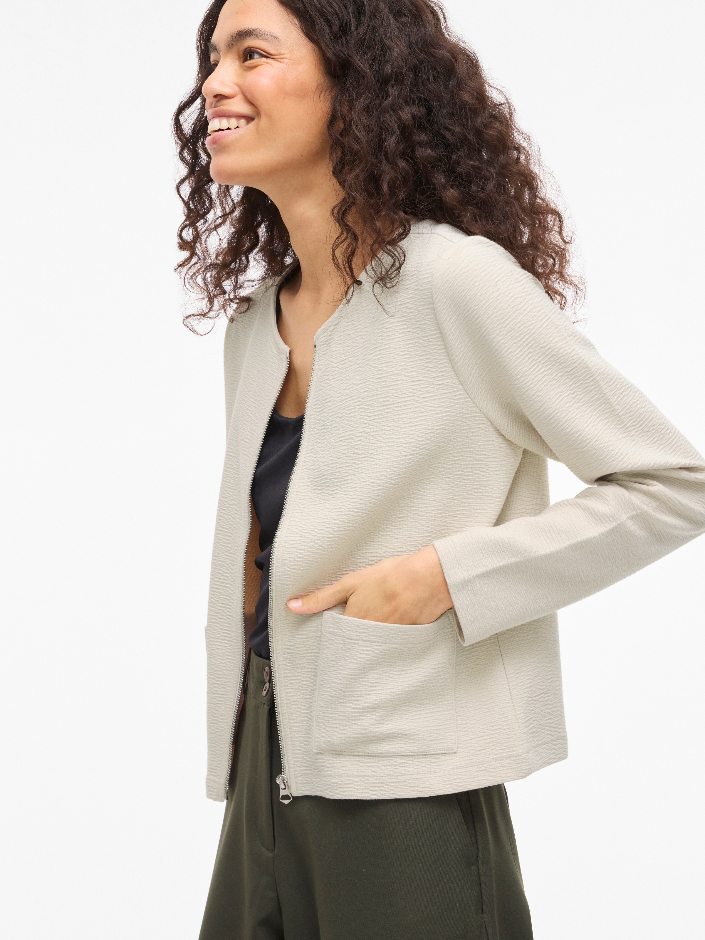 Vila Blazer court »VIGARDEN L/S SHORT CARDIGAN - NOOS«