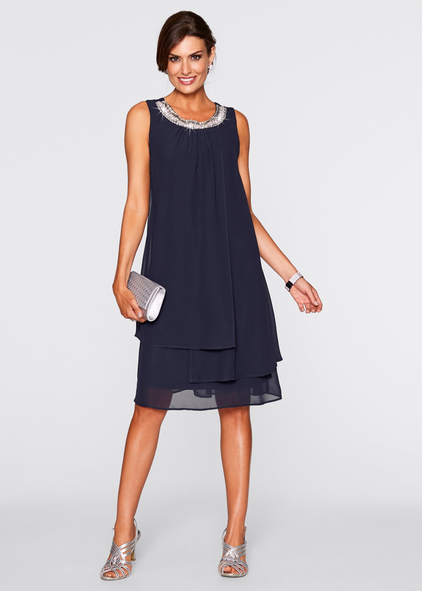 bonprix Robe en mousseline de soie festliches Kleid, mit Strassstein-Applikation, aus Chiffon