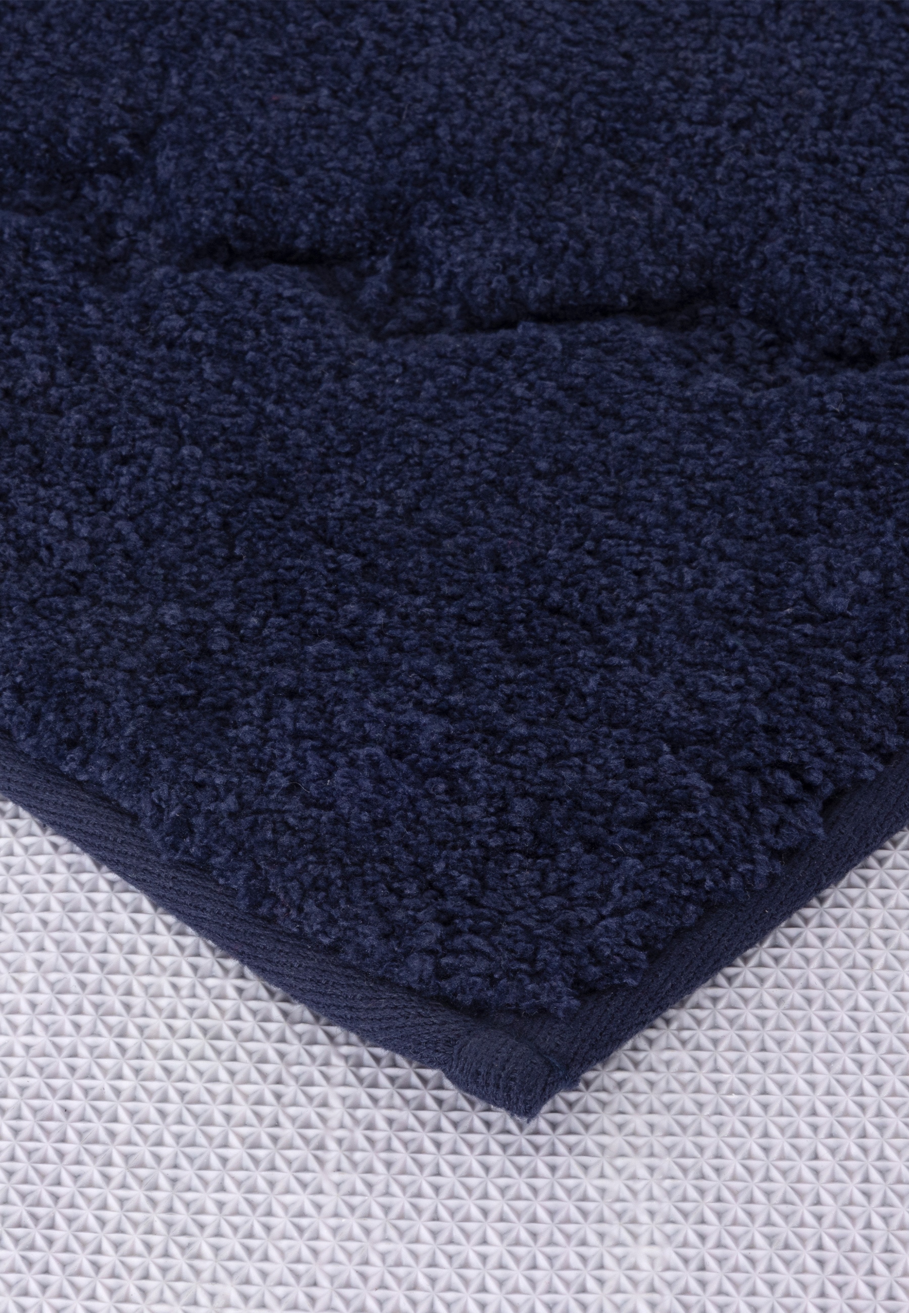Lacoste Badematte »»LHERITAGE«« Höhe 20 mm schnell trocknend hochwertige Badematte in Grösse 50x80 cm