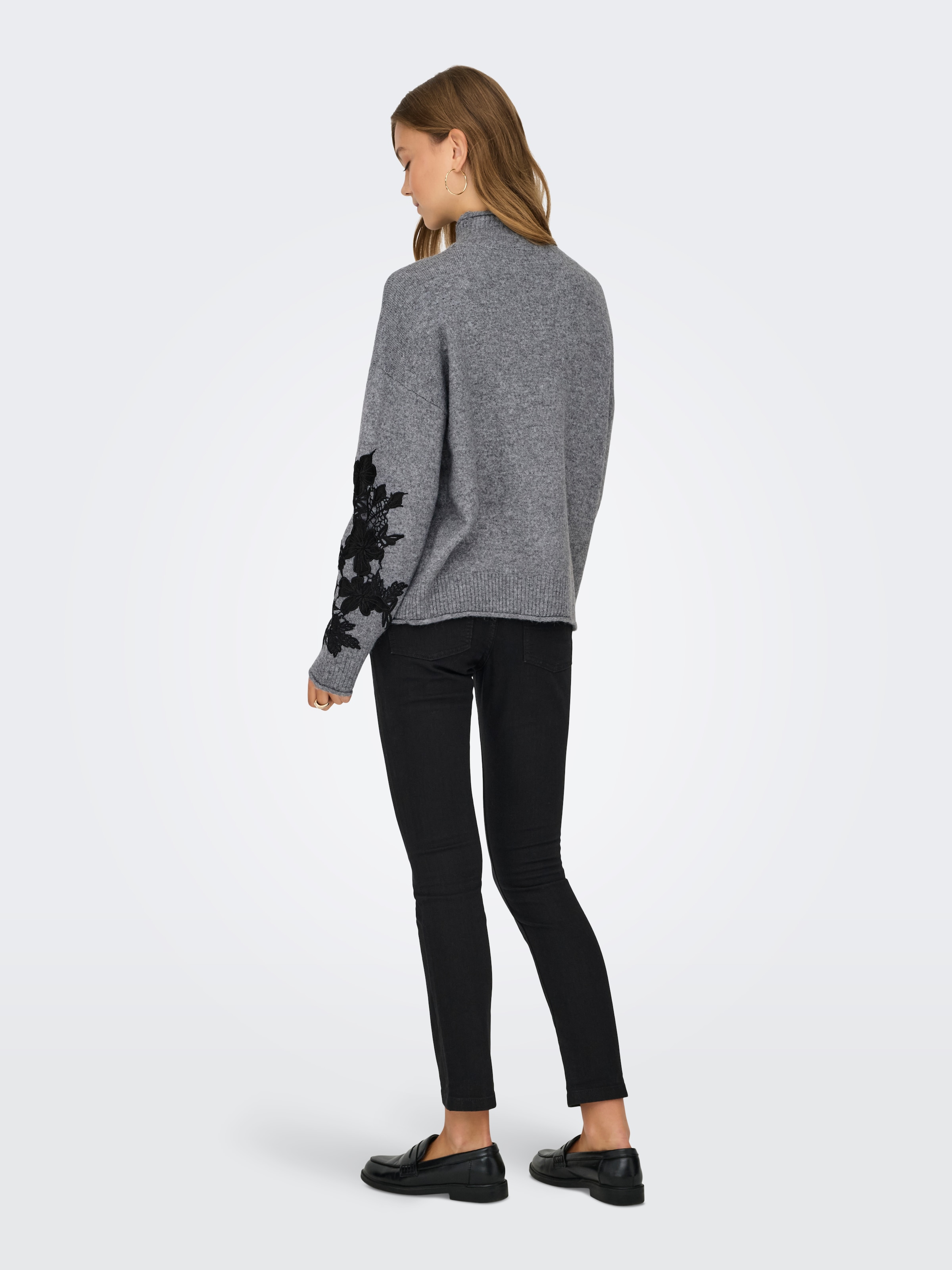 ONLY Strickpullover »ONLLISA LS HIGHNECK DETAIL EX KNT« mit Stickerei