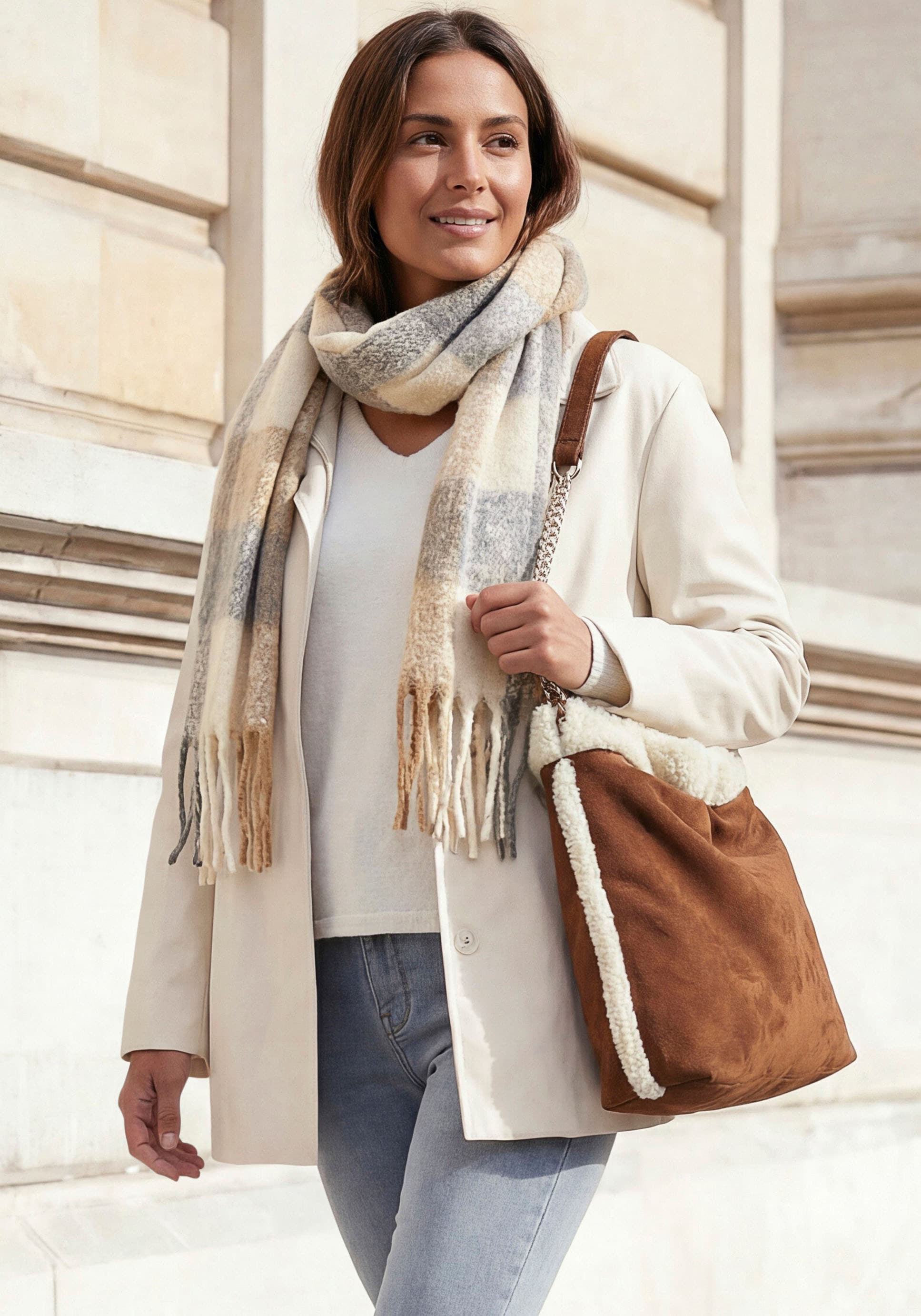 Vivance Sac à main »Schultertasche, Henkeltasche, Damentasche, Shopper« NOUVEAU avec anse chaîne et application en fausse fourrure d'ours VEGAN