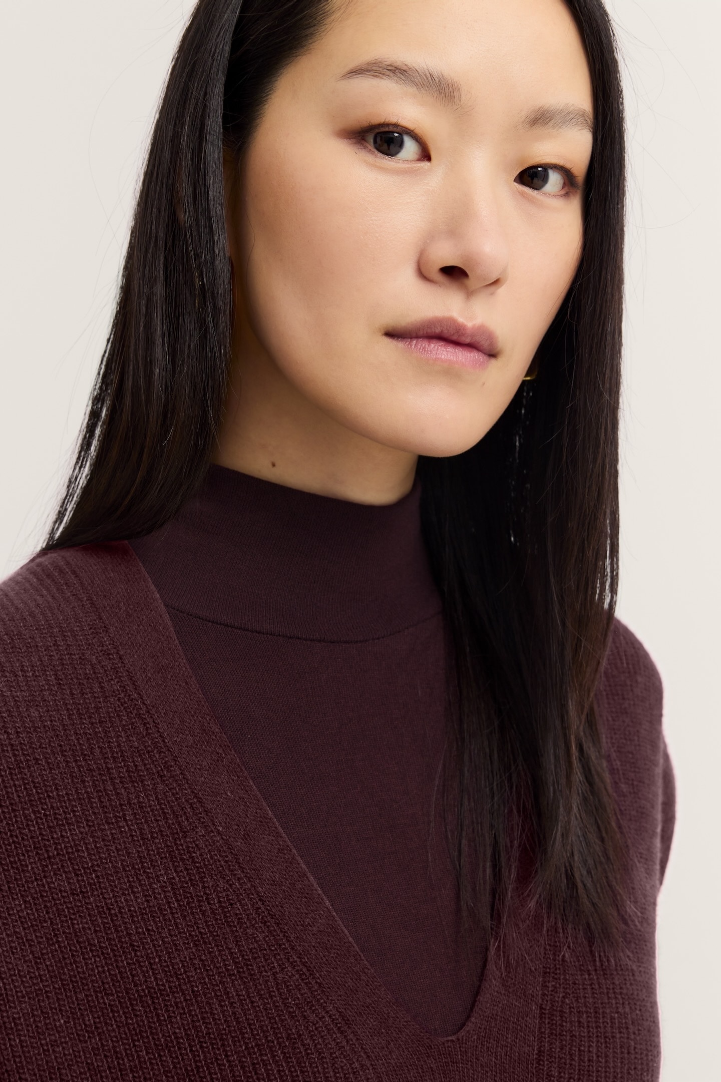 bugatti Pull-over »Kaschmir-Mix« mit V-Ausschnitt vielseitig kombinierbar