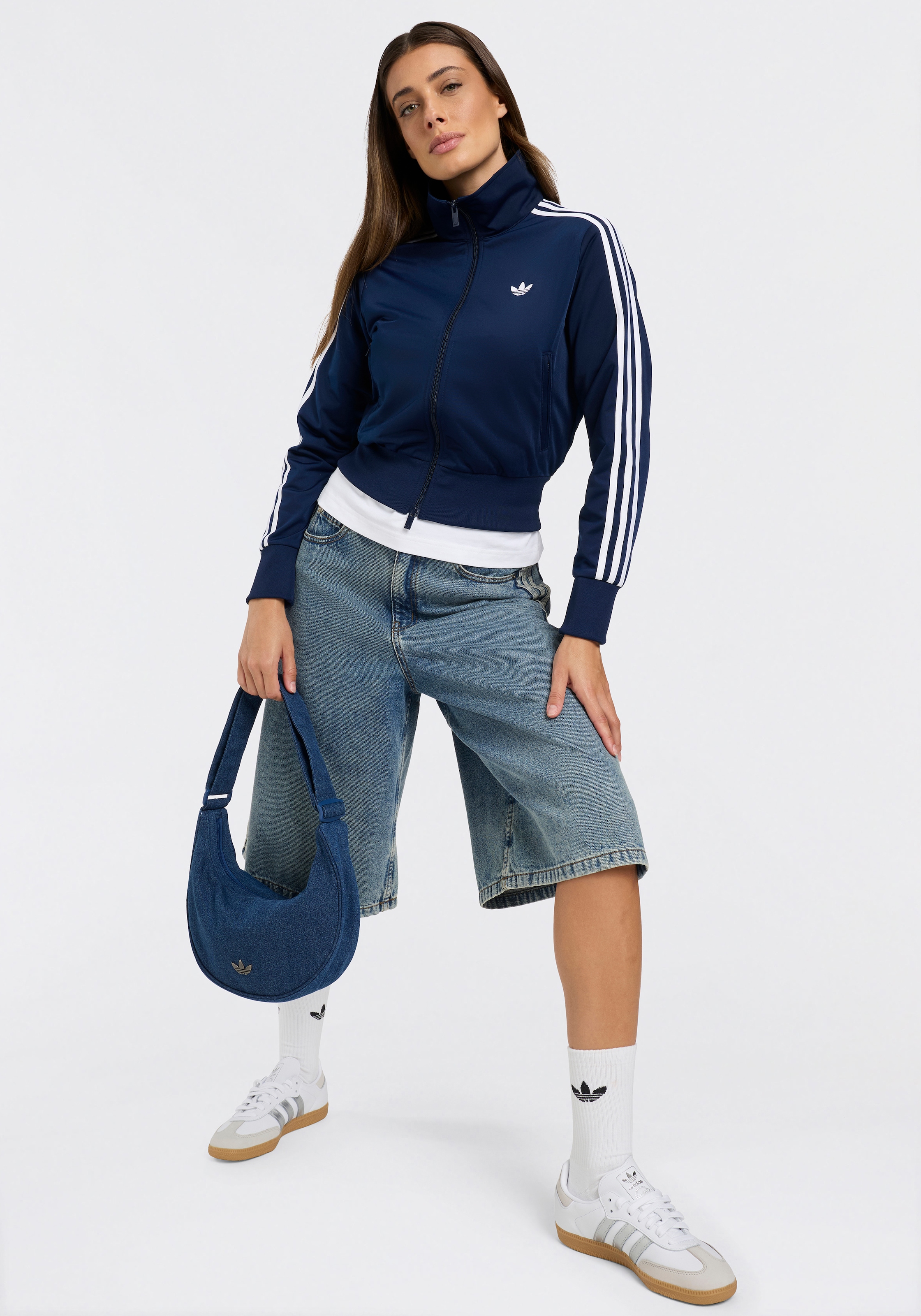 adidas Originals Shorts »DENIM-JORTS, MITTELHOHER BUND«  sportlicher Stil, aus Baumwolle, eng geschnitten, für Erwachsene
