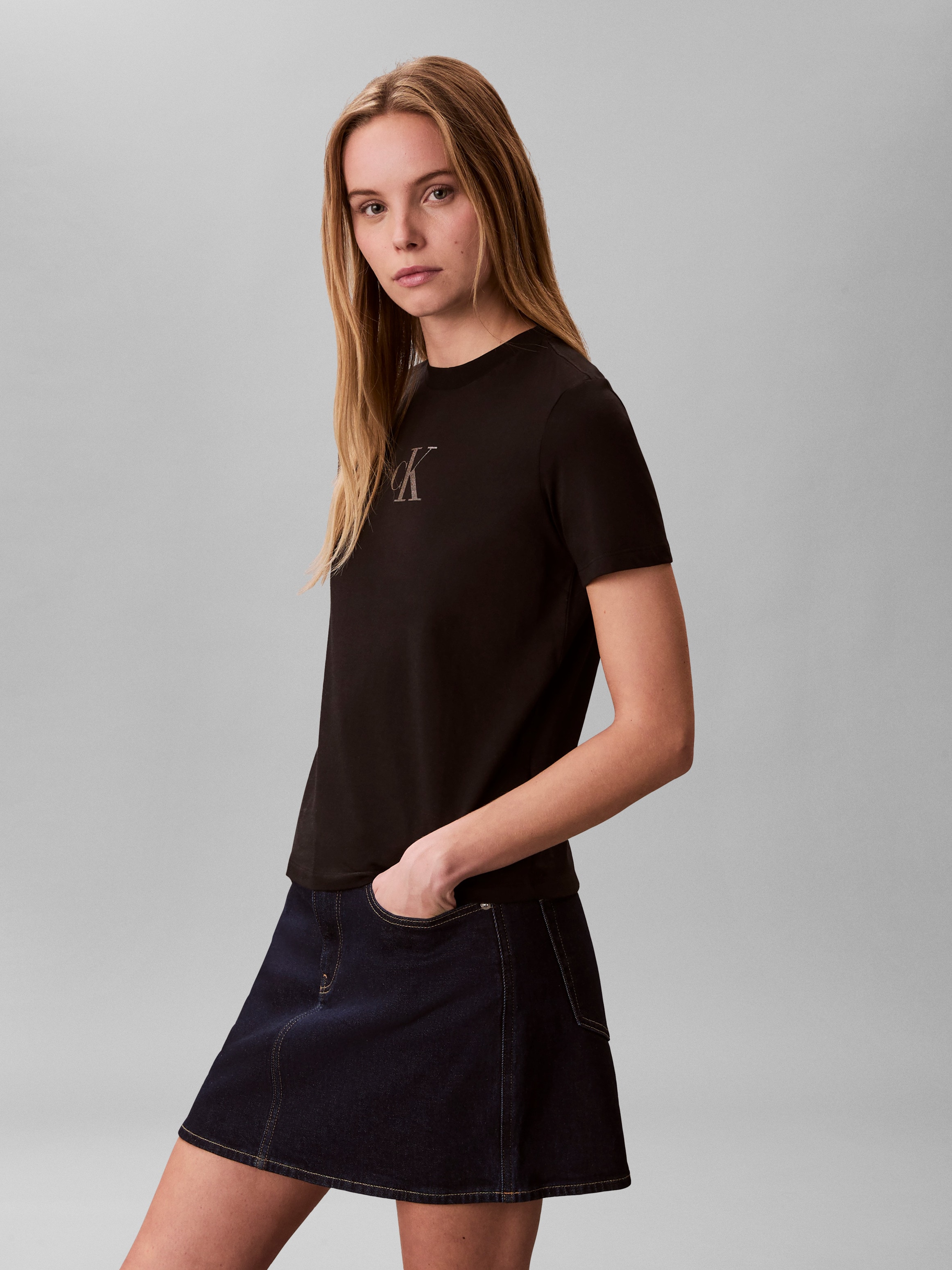 Calvin Klein Jeans T-Shirt Regular Fit, glänzender Logodruck, Rundhalsausschnitt