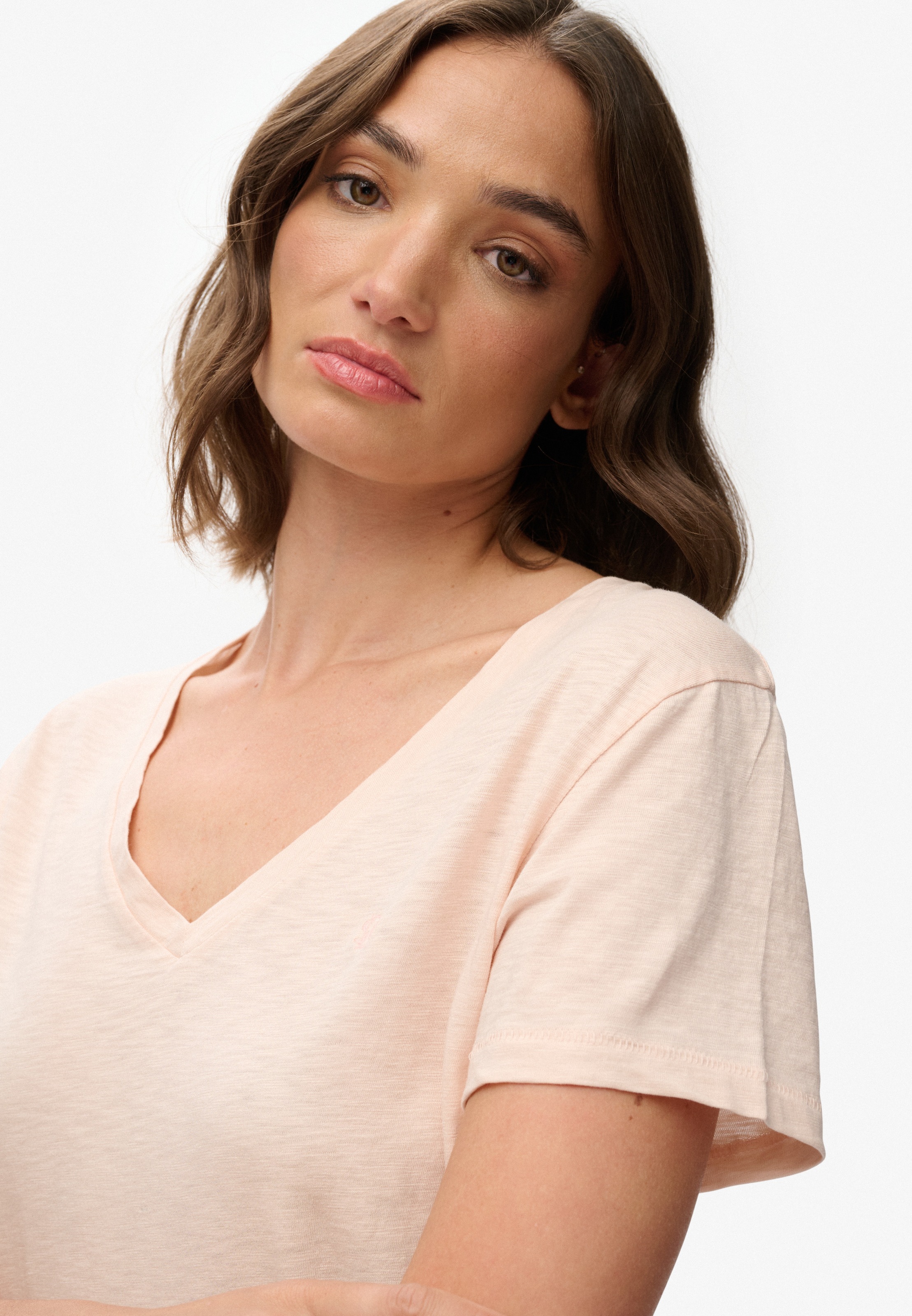 Superdry T-Shirt »STUDIOS SLUB EMB VEE TEE«